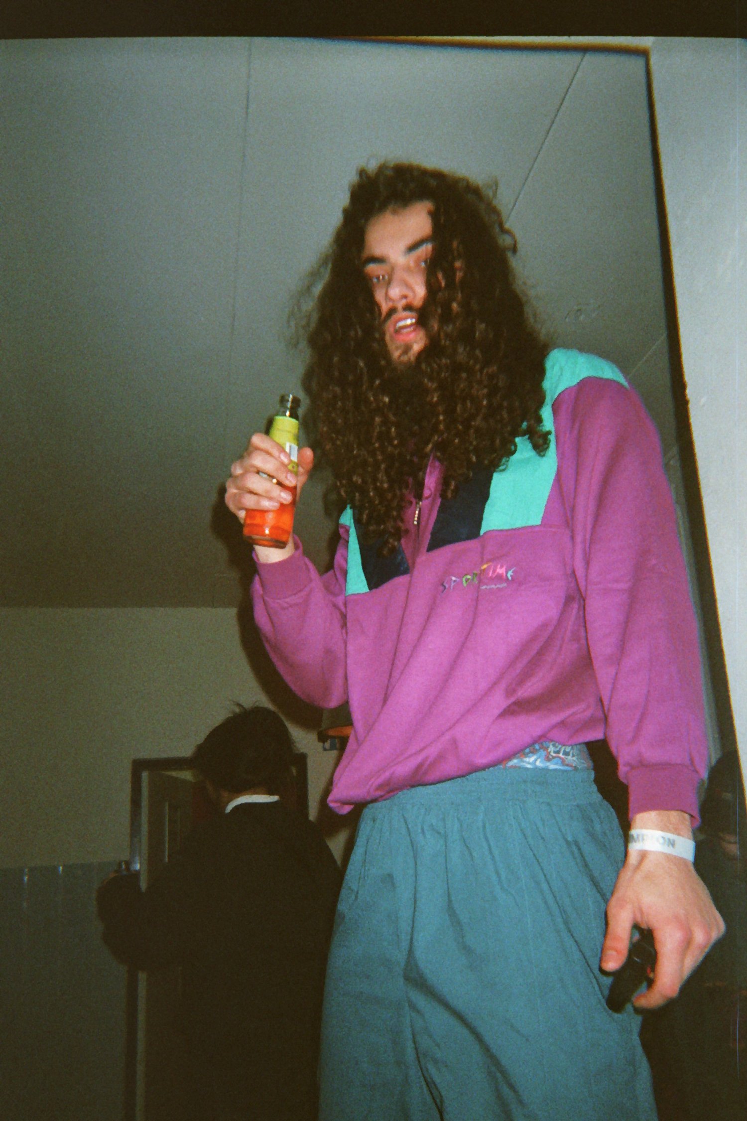imm005_8.jpg