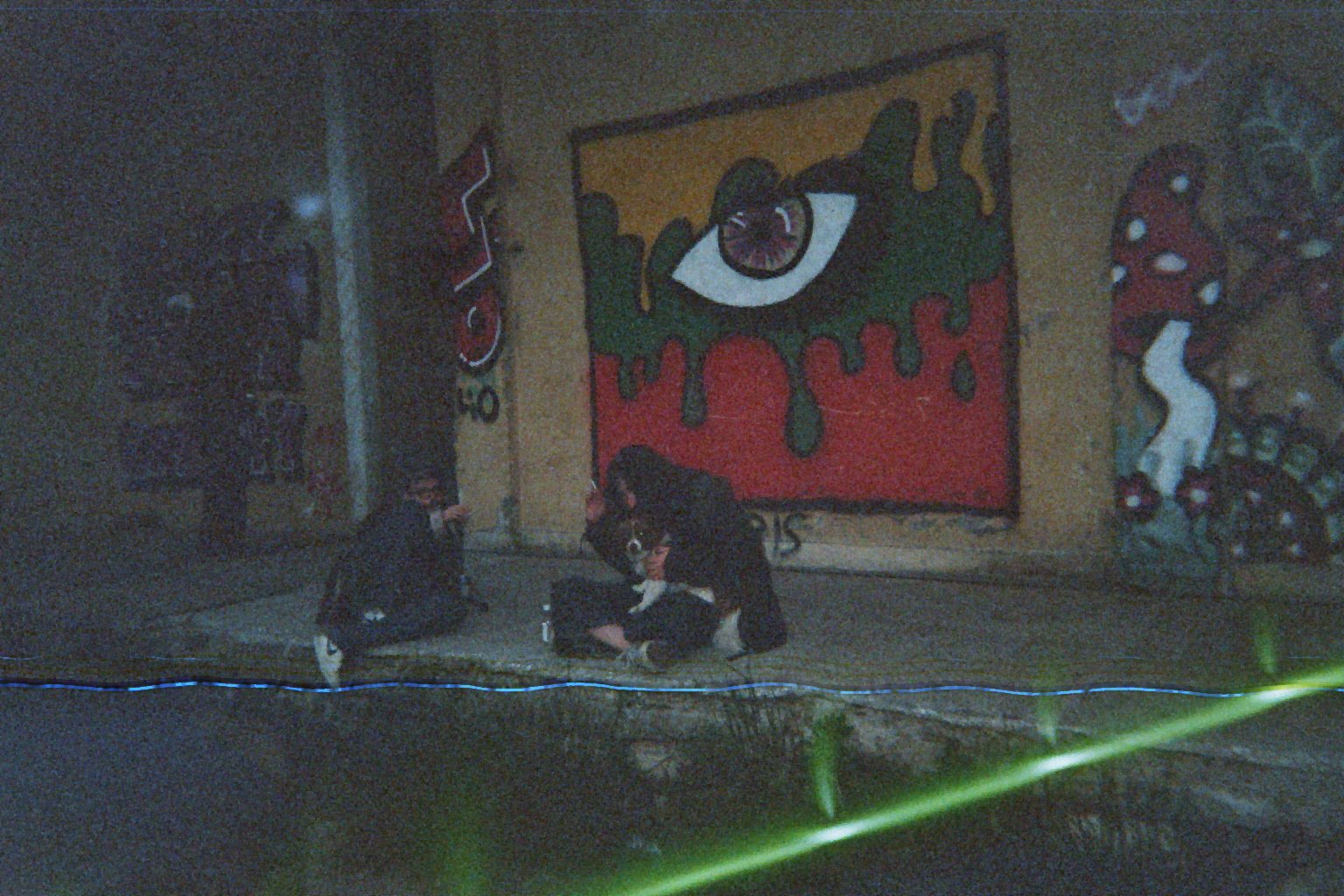 imm012_13.jpg