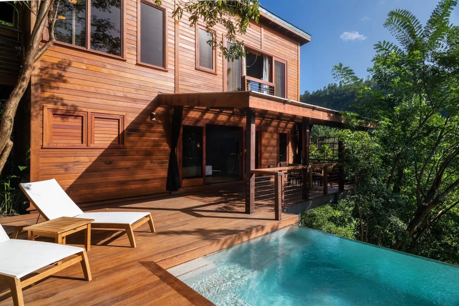 secret bay private pool
