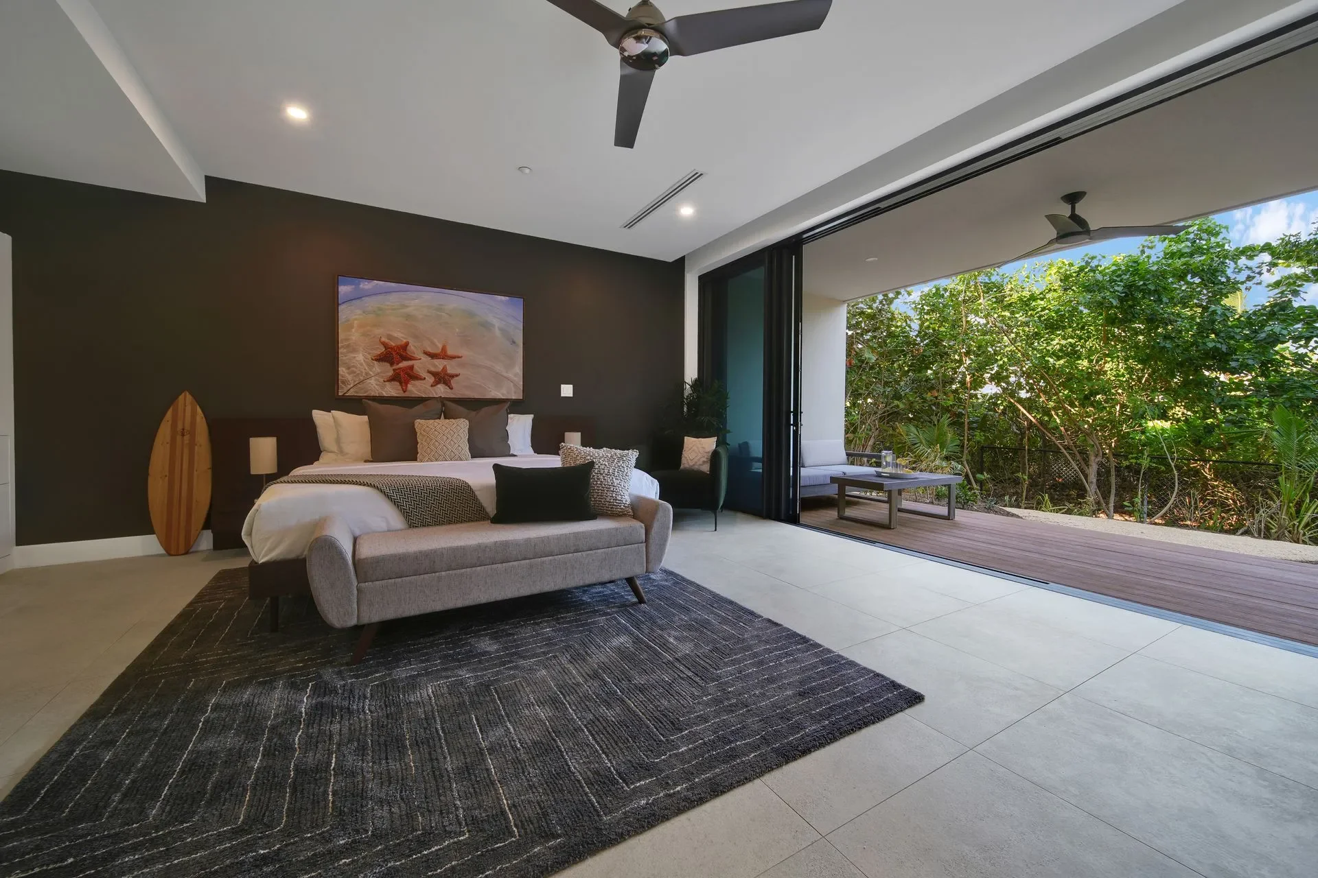Studio+Bed+-+Patio-f4eac3ec-1920w.webp