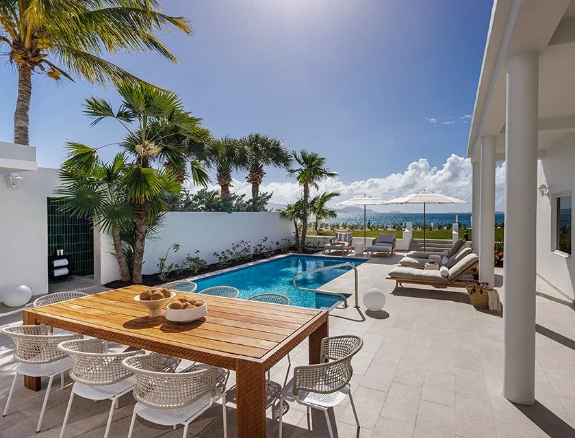Aurora anguilla private pool