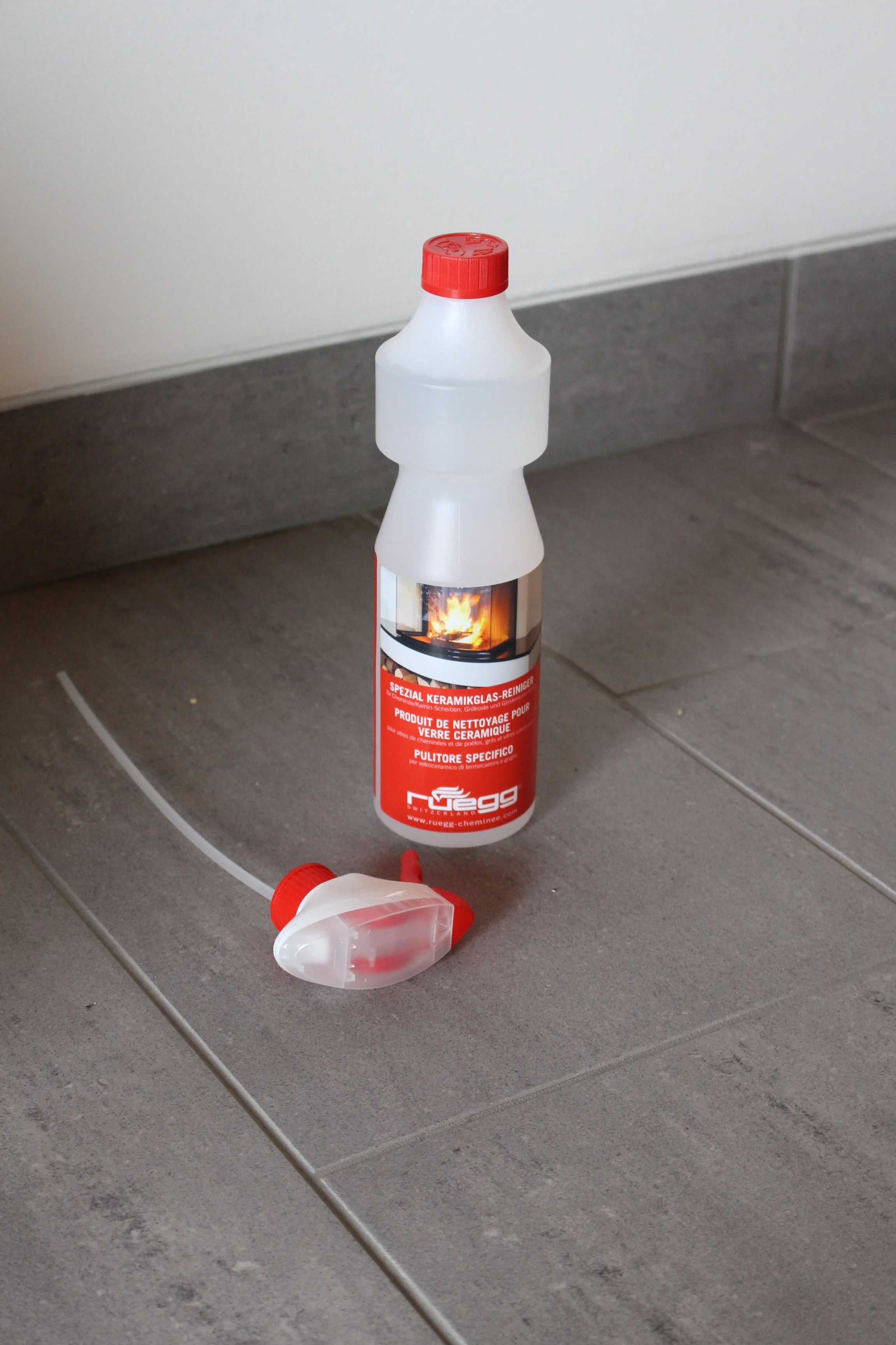 Kaminscheiben-Reiniger / flüssig