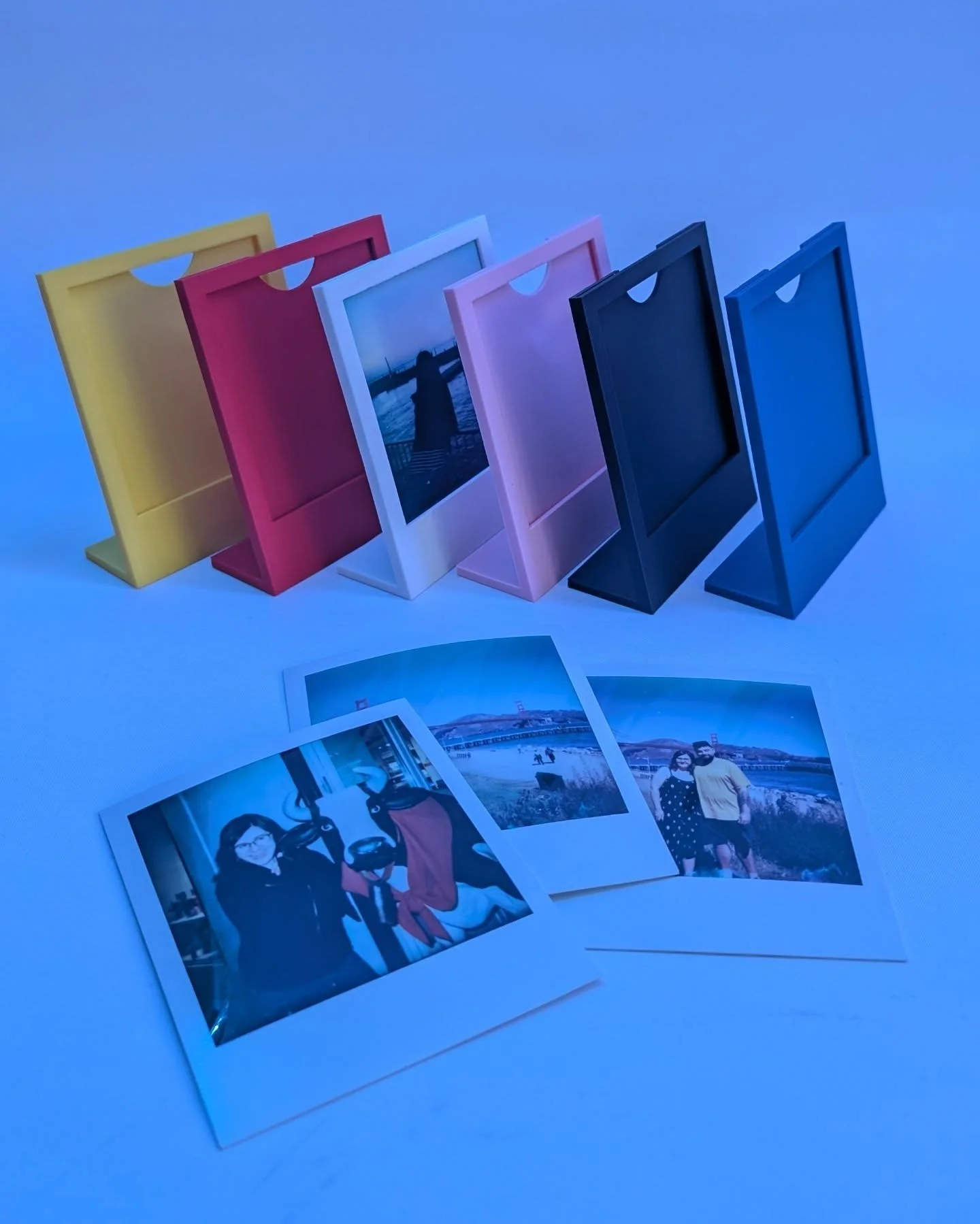 Display your memories in style - Polaroid 600 standing frame
STORE LINK IN BIO.

#polaroid #picture #display #memories #600 #film #photography #frames #home #decor #meme #gift #ideas #colour #manchester #storage #organization #smallbusiness
