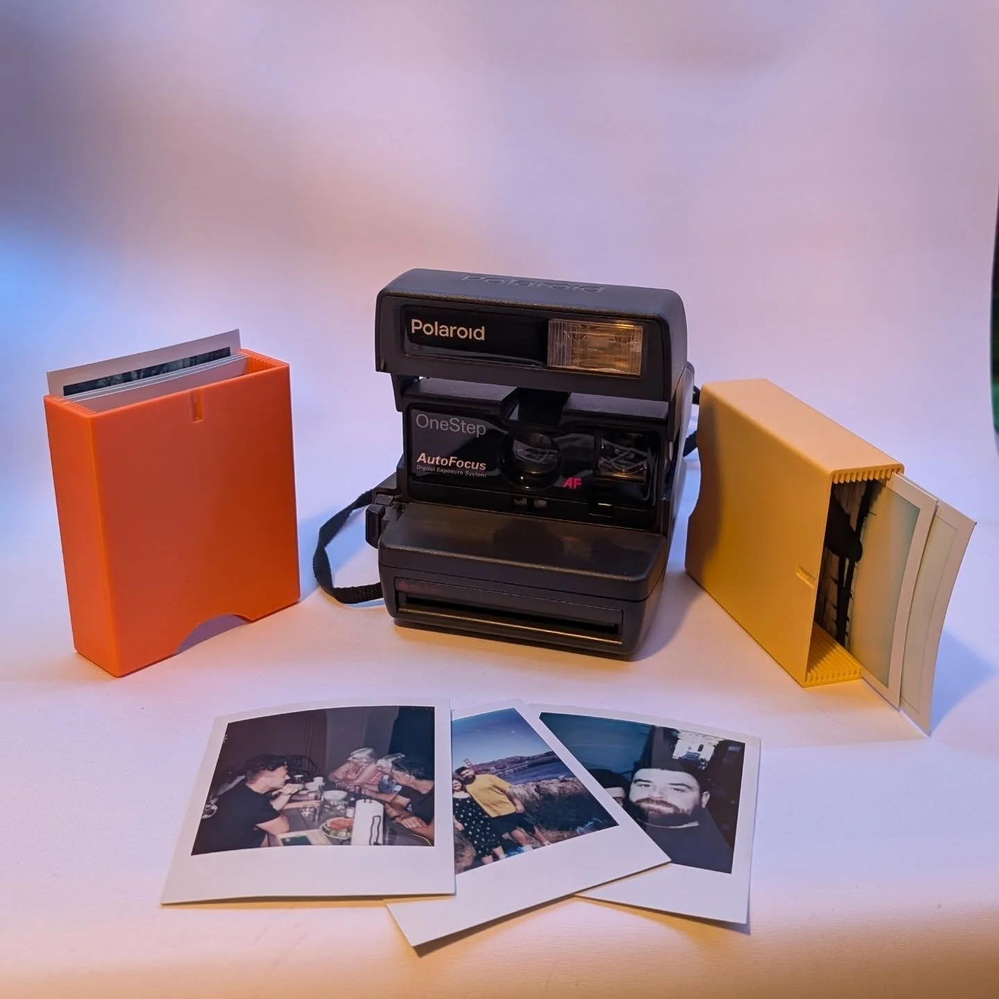 New redesigned Polaroid hard case - Better look, comes in a variety of vibrant colours and now holds 12 images with latching lid 

#photography #polaroid #photostorage #colourful #storage #600 #instagood #smallbusiness #manchester #design #decor #acc