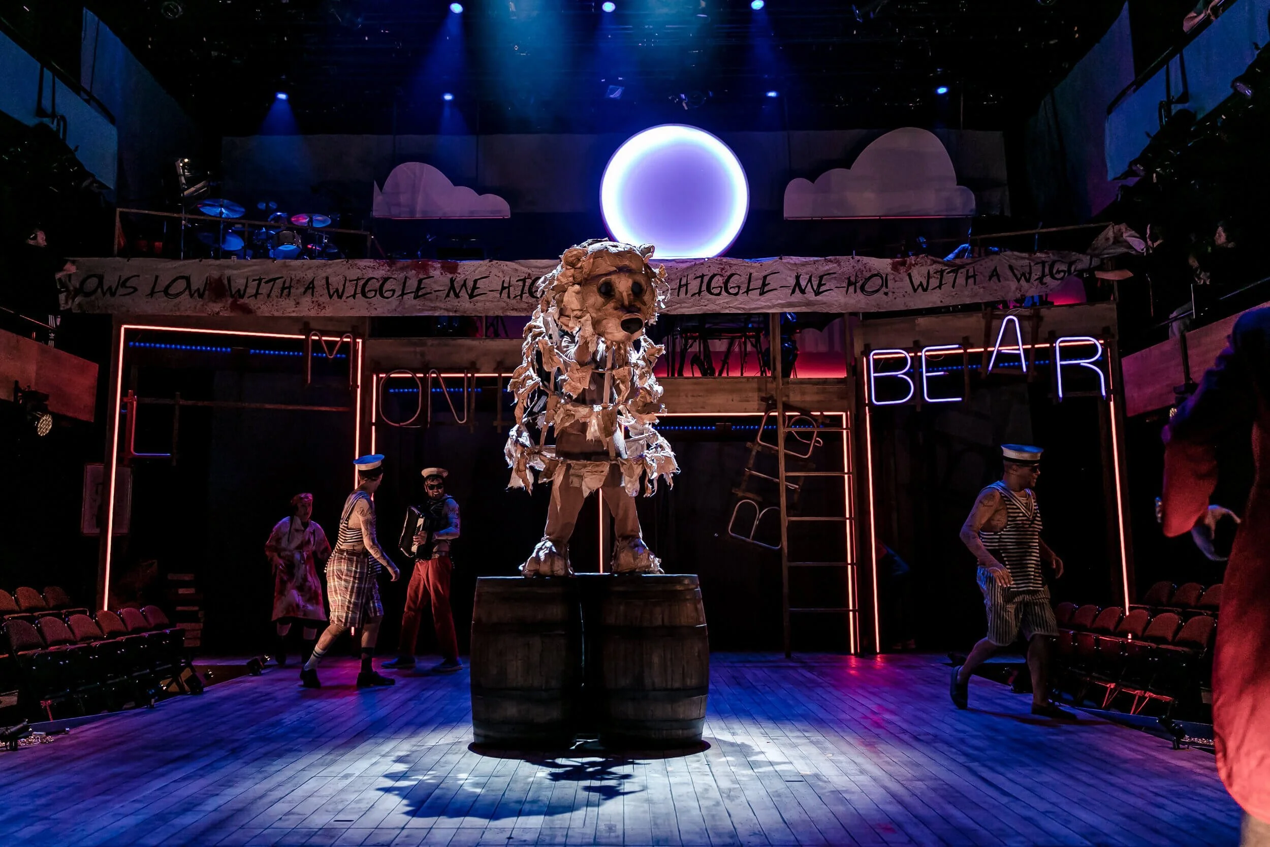 georgia-lowe-mr-gum-and-the-dancing-bear-the-musical-14.jpg