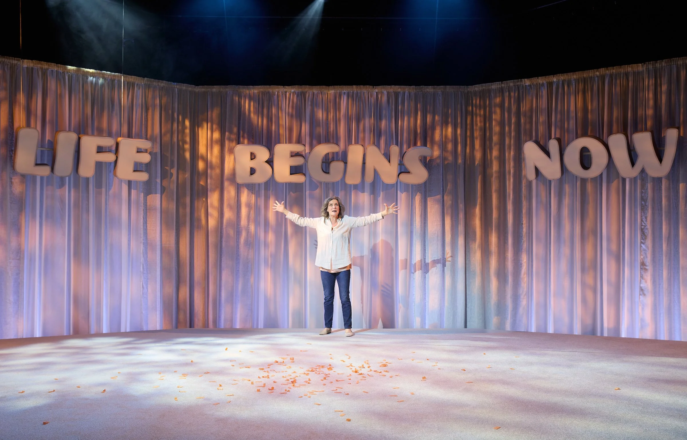 The Wife of Cyncoed at the Sherman Theatre. Photo by Mark Douet _50A3310.jpg
