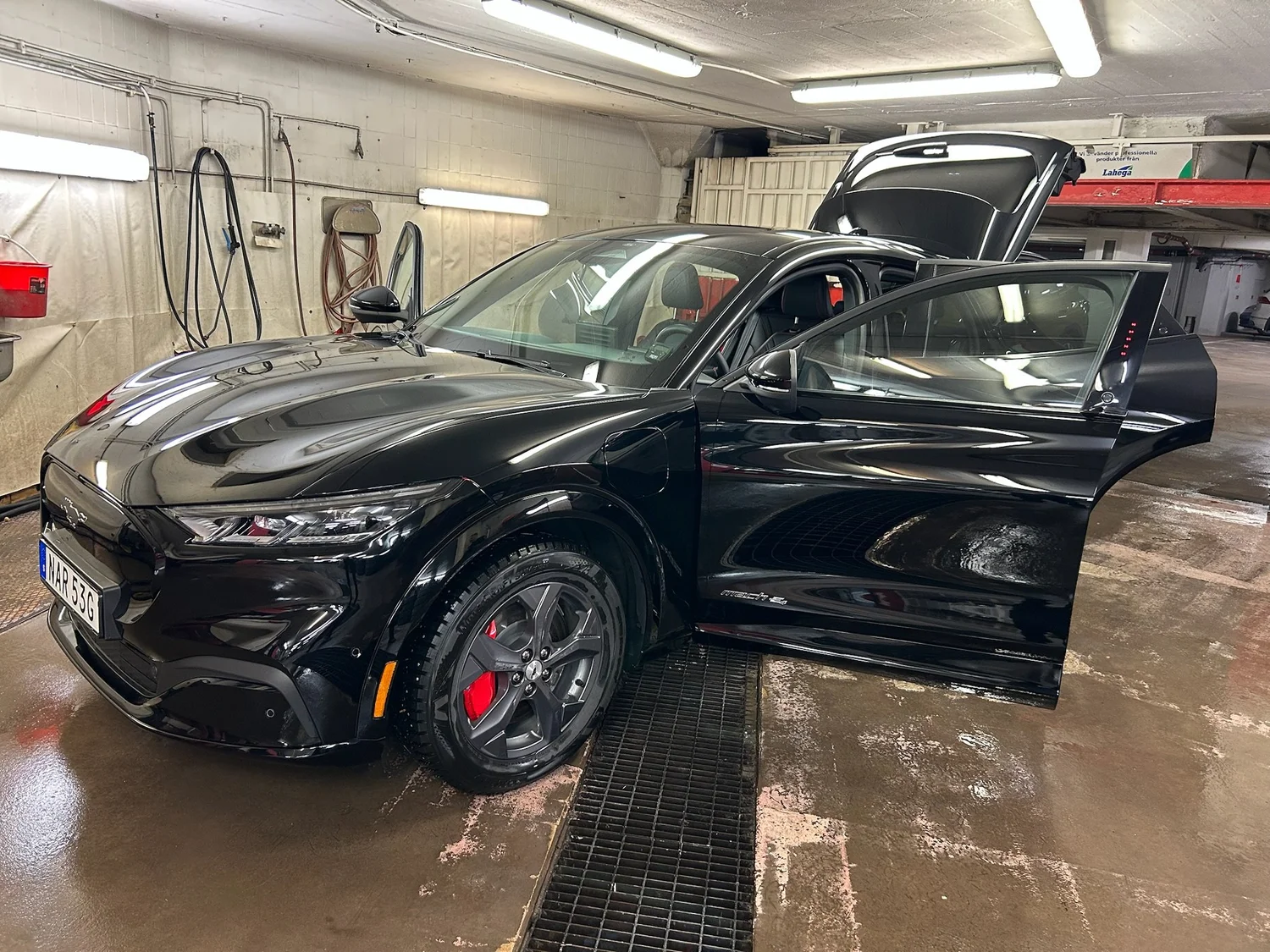 Biltvätt och bilrekond hos Car Care Service
