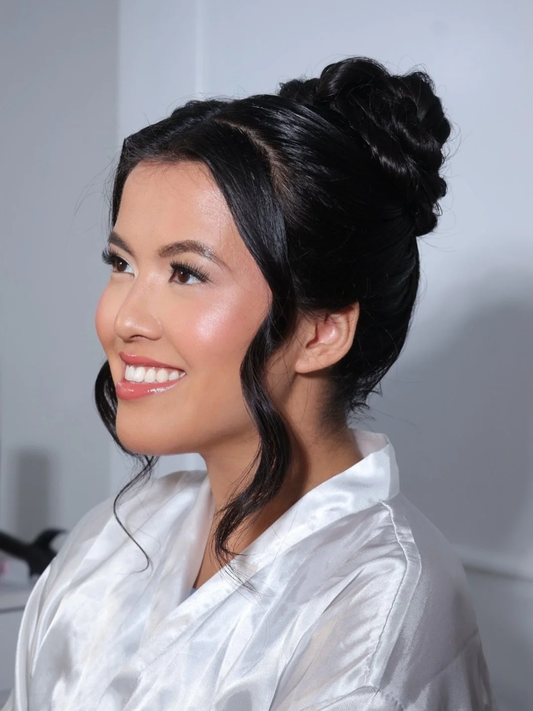 SOFT GLAM ELEGANT BRIDAL MAKEUP✨💛

Makeup by: @saimuamakeup @glowsaibeauty 🤍
Hair by my team Veronica✨

If you ask me if I do makeup for Asian Brides, Yes I DO!! 🥰

#dmvmakeupartist #makeup #makeupartist