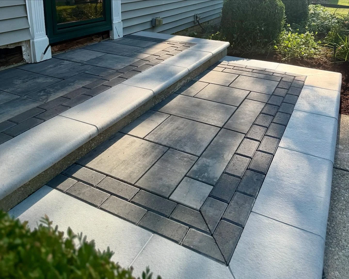 A little hard work turned this crumbling stoop into a functional focal point! 🎨⚒️ By saving the existing concrete stoop, we stayed on budget and created something beautiful, built to last👌🏼
&bull;
&bull;
&bull;
Have an outdoor space that needs som