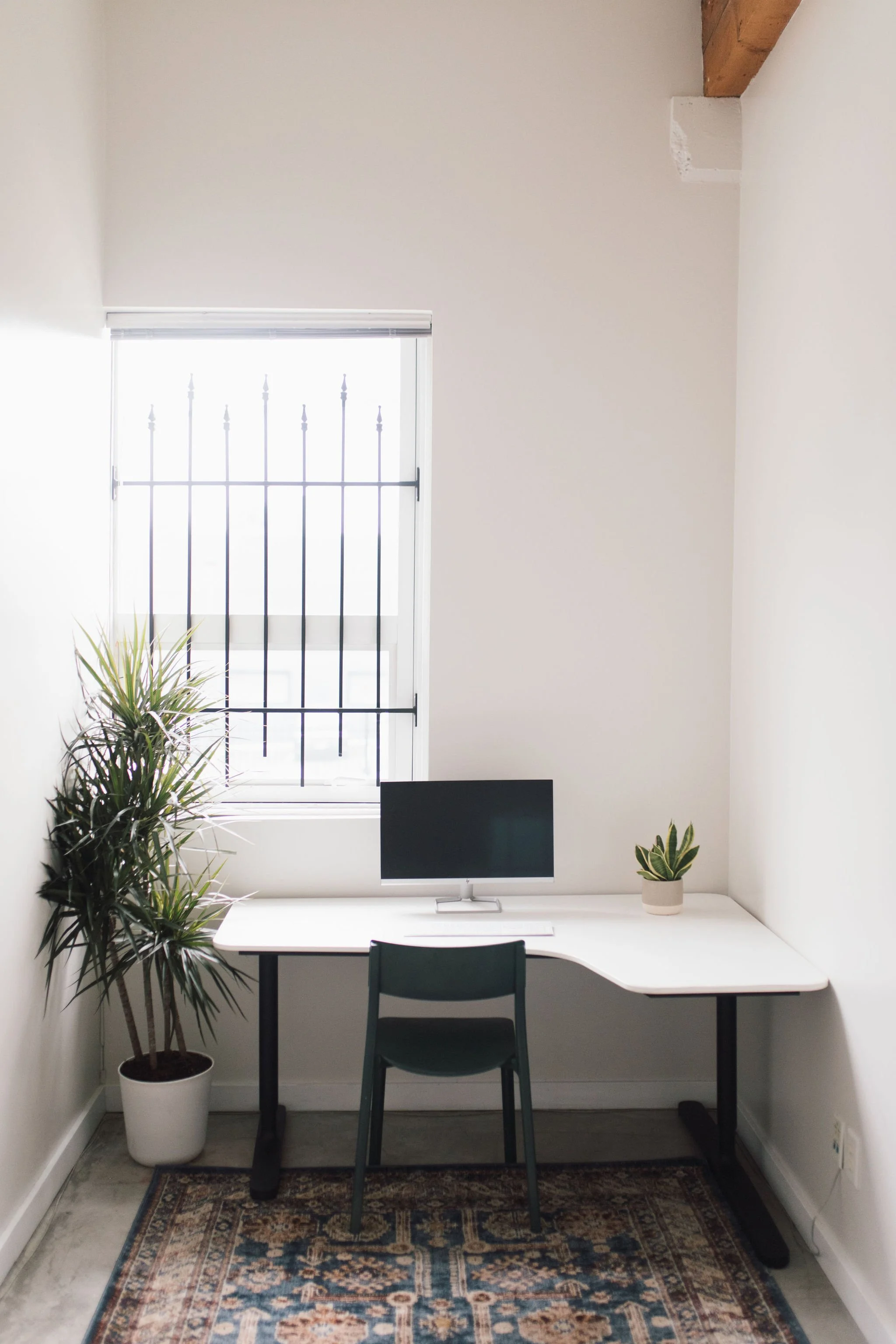Small private office for rent in vancouver