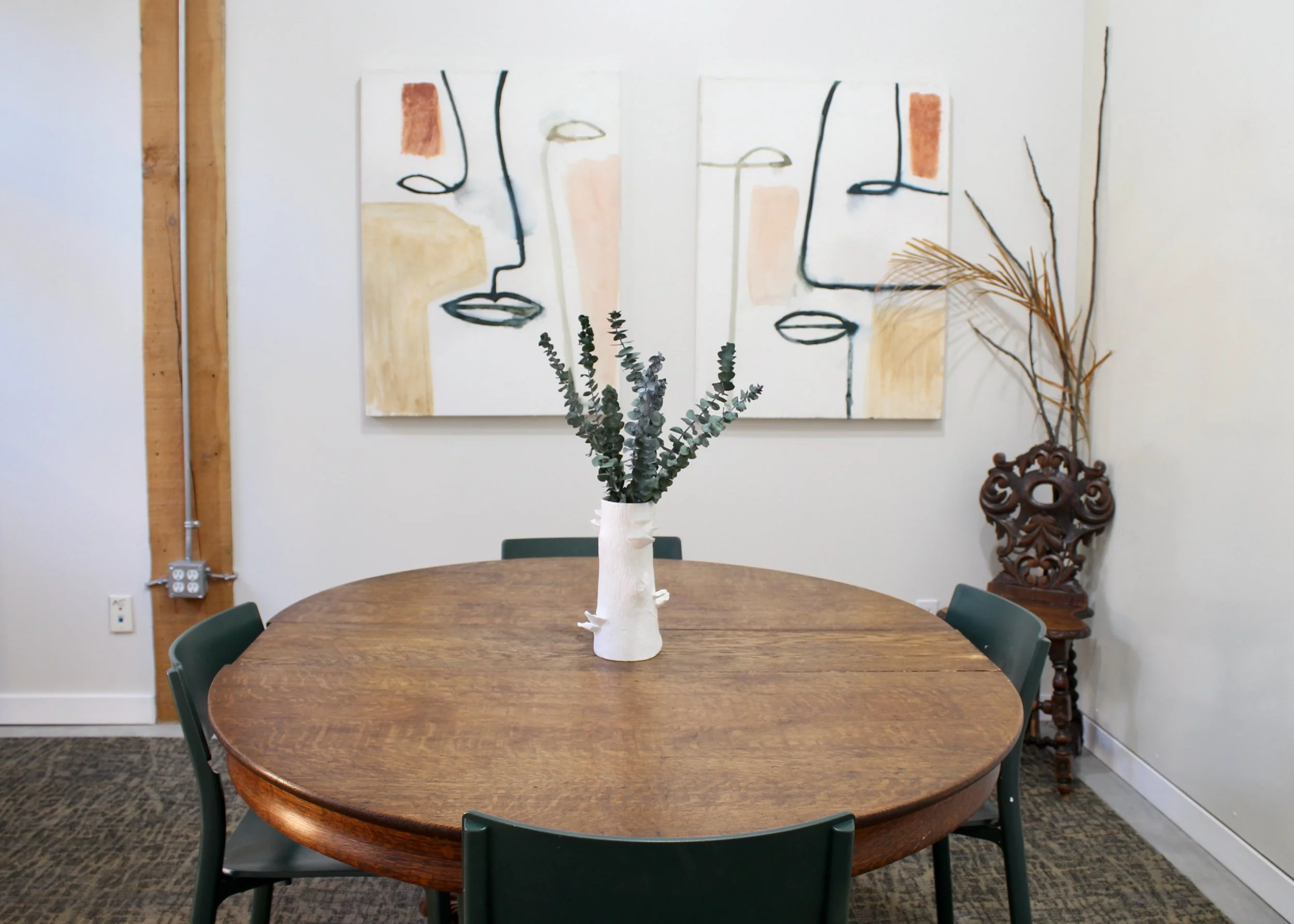 A meeting room for rent for podcast recording or video production shoots in vancouver.