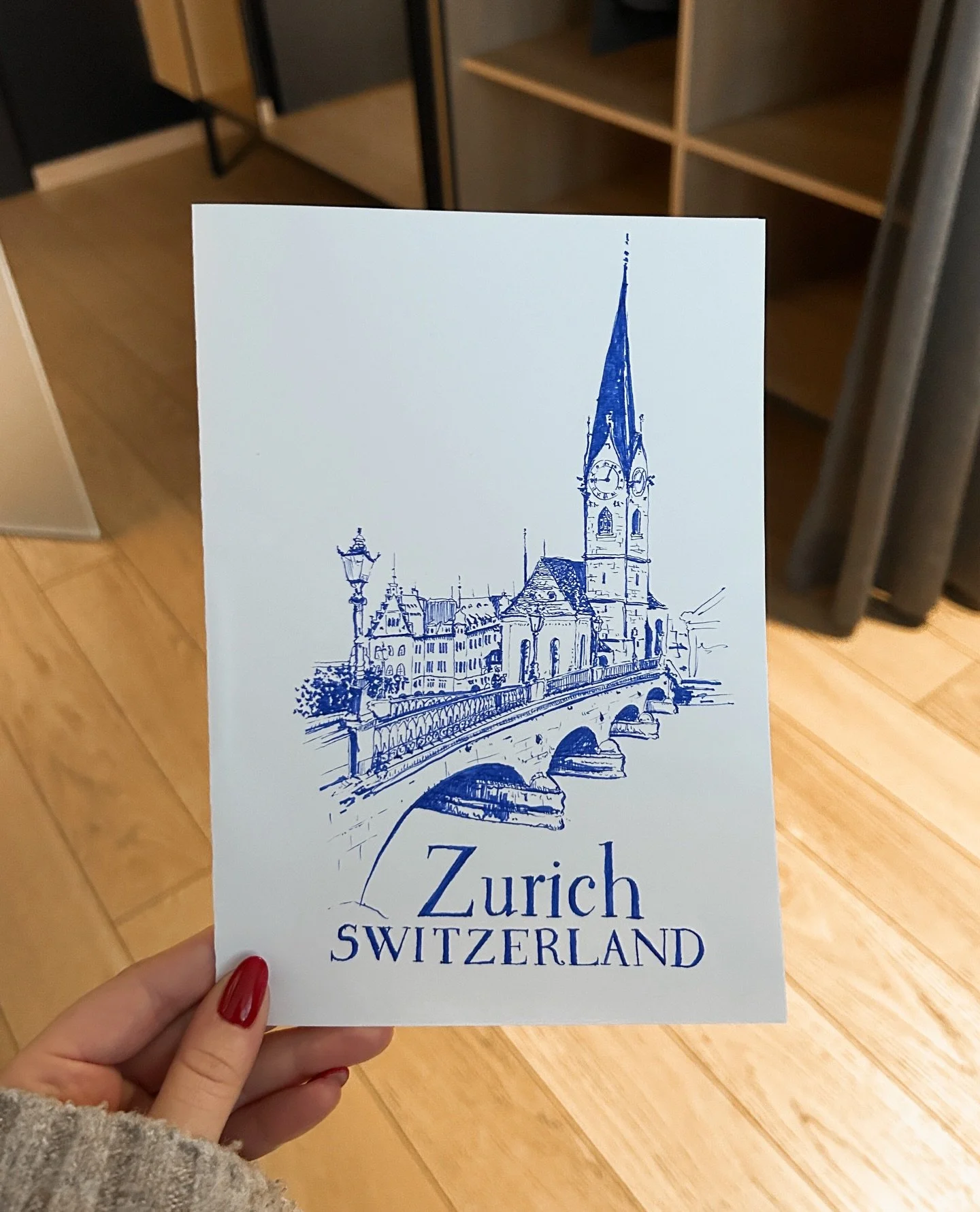 Between the holidays, we took a short trip to Zurich, and of course a visit to @boesner_schweiz was a must. I picked up something new to experiment with, and the excitement was so strong that I had to try it out right away.✨

During a brief stop at t