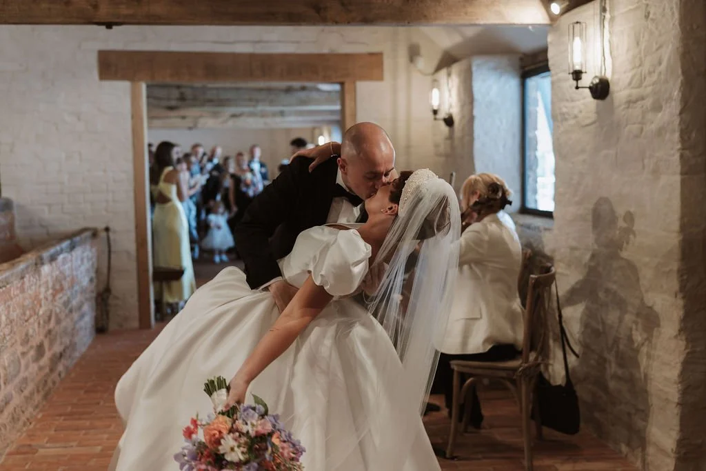 Llantilio House: A Vintage Wedding with Elegant Bows, Colourful florals &amp; edgy accents of black 