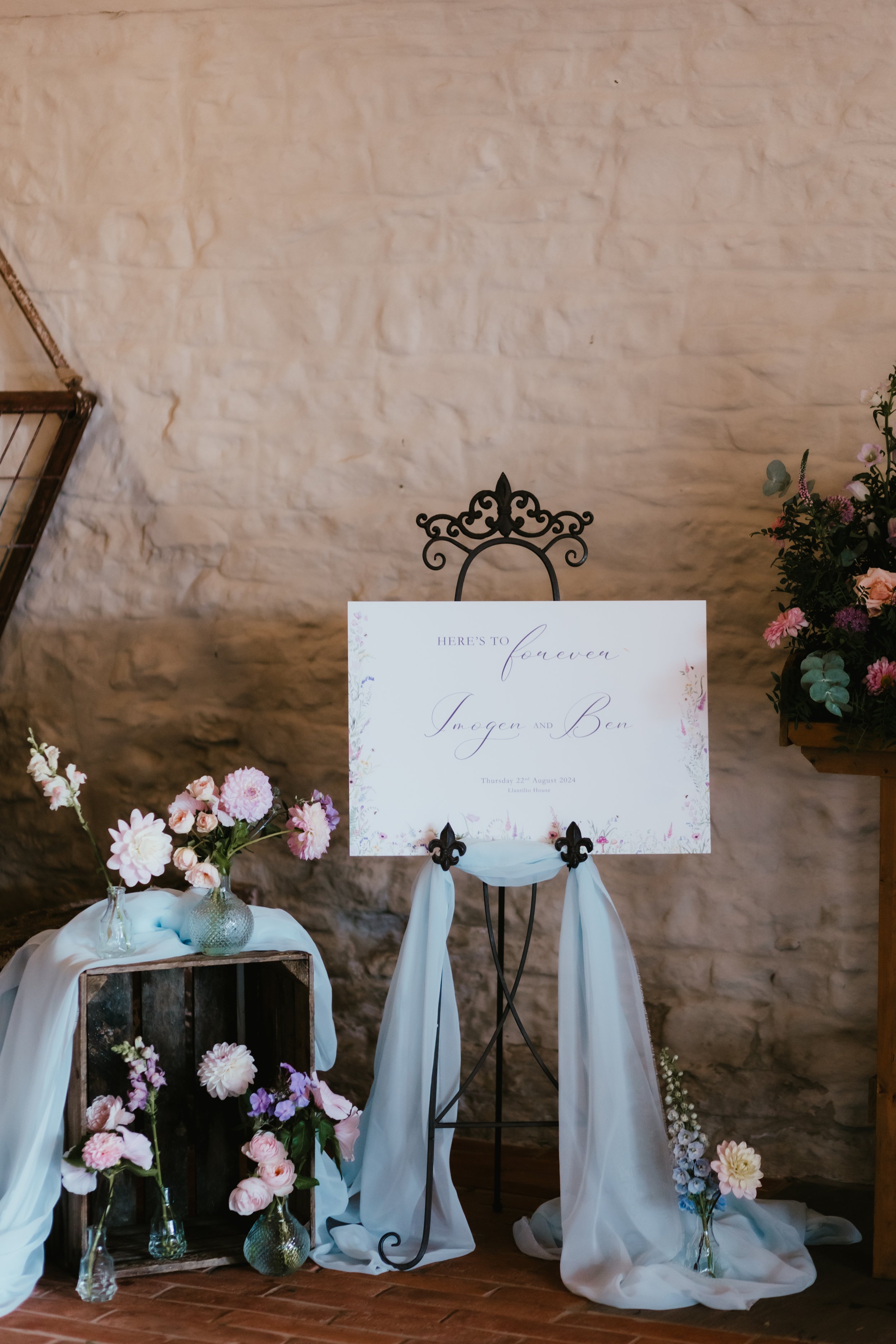 PIPPAVOLANSPHOTOGRAPHYLaraParnellFloristContentDay-7003.jpg