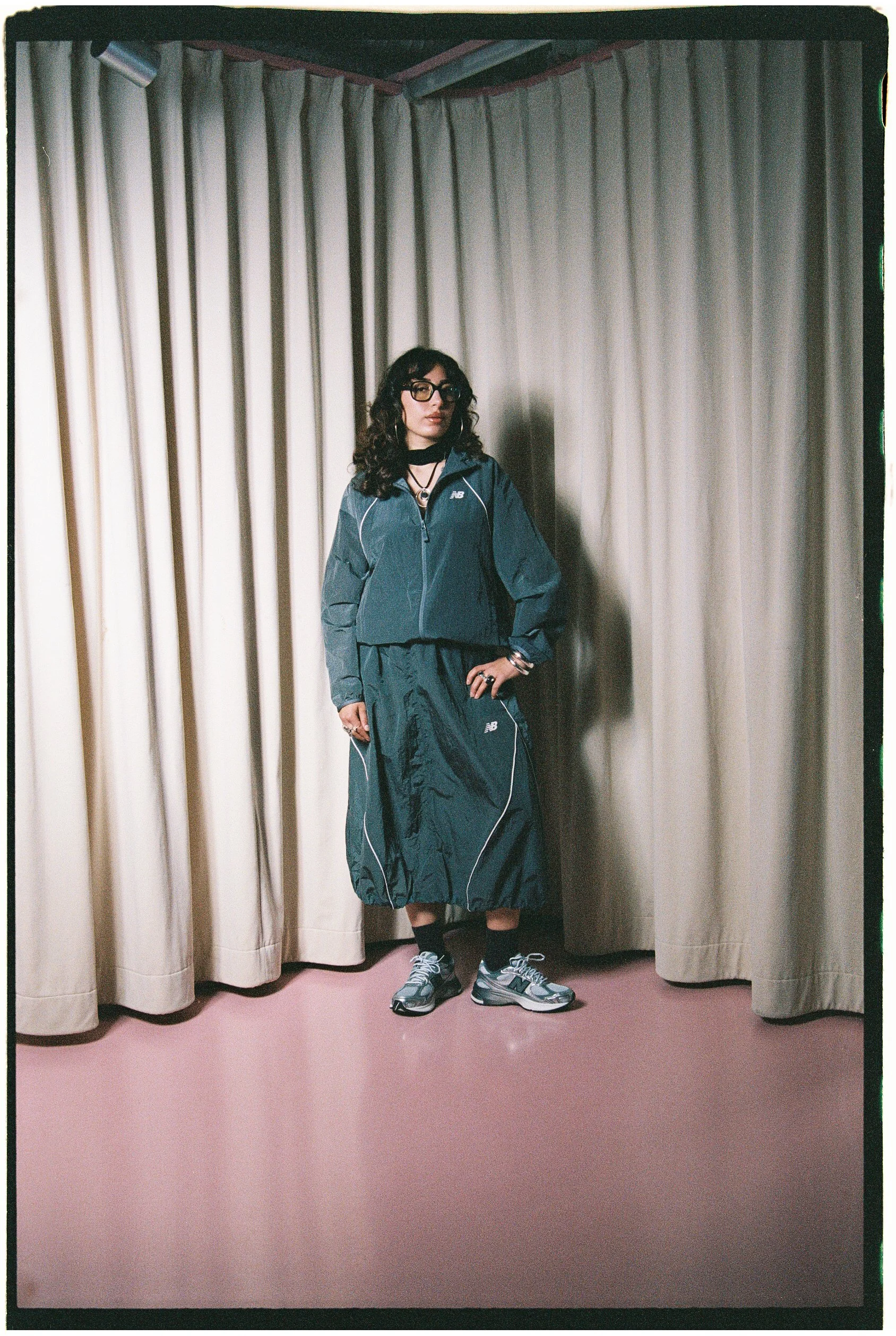 NEW BALANCE GREY DAYS BÜSRA ORIGINAL-4.jpg