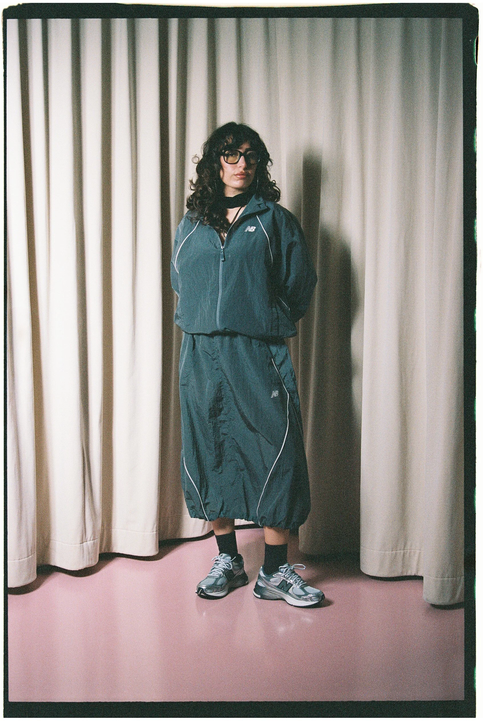 NEW BALANCE GREY DAYS BÜSRA ORIGINAL-3.jpg