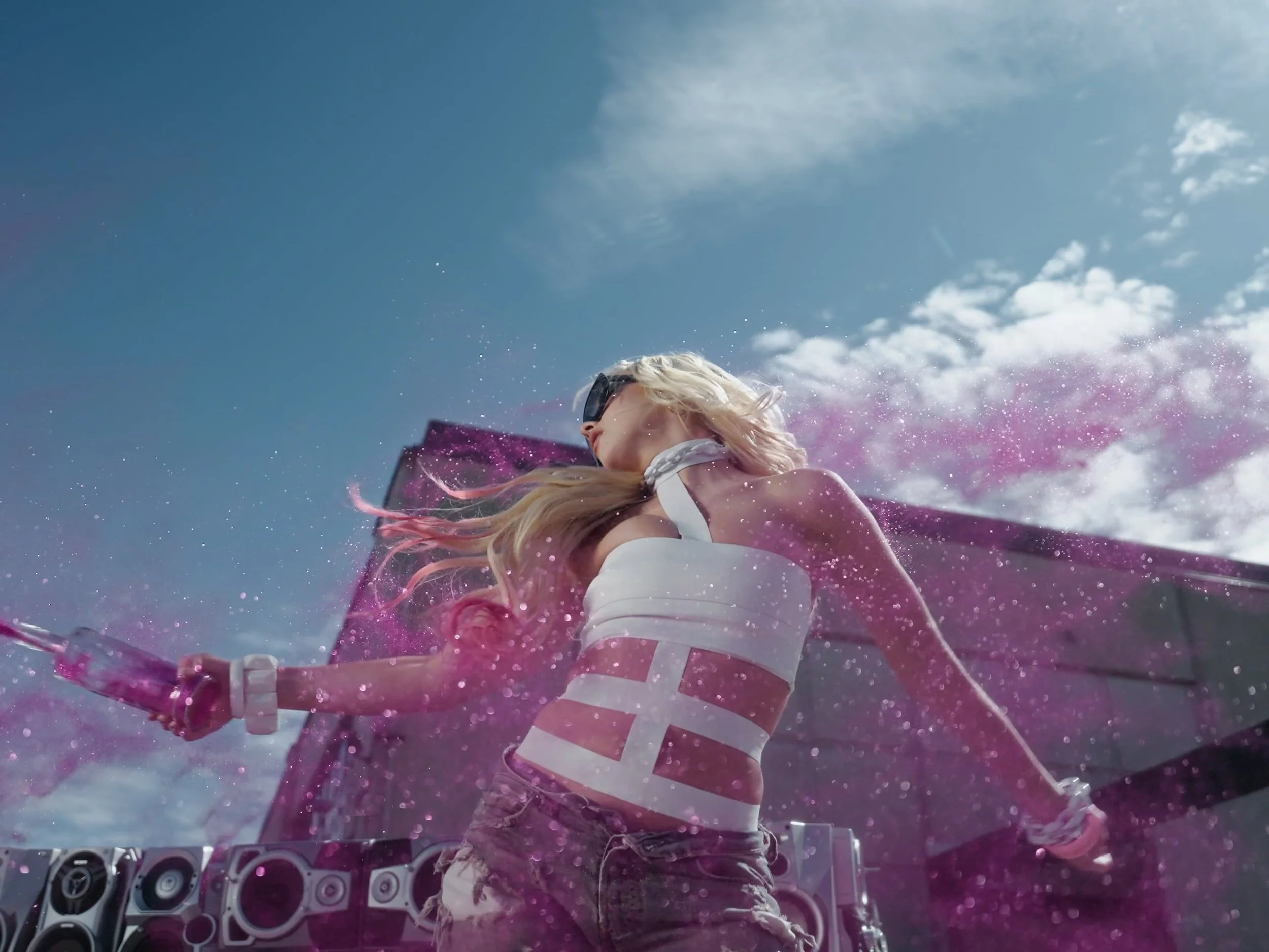  
OLGA - YOLO
 
video campaign
 
 
    Teaser
 