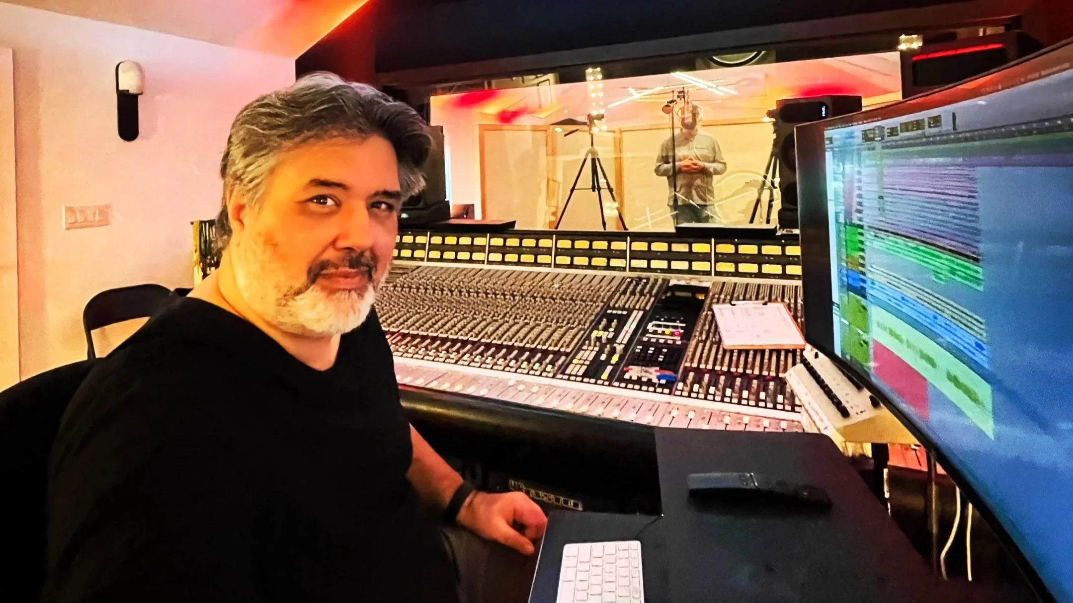 Art Ward producing a vocal session with an artist in a professional Nashville recording studio