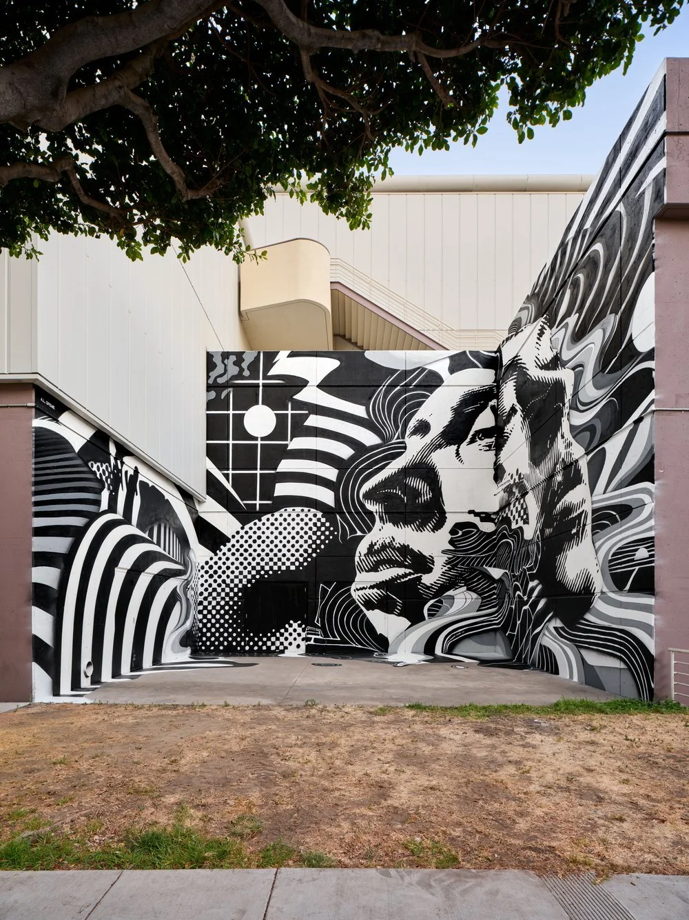 An image of the Cultural Center.