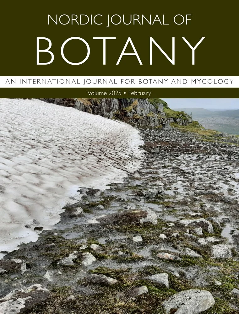 Cover | Snowmelt time has a strong impact on tundra plant communities