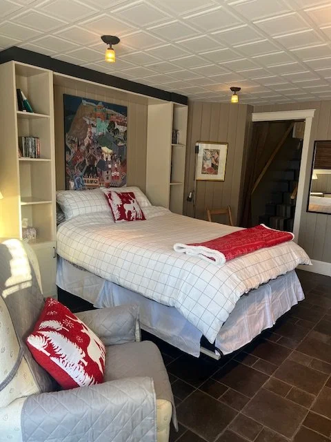 Chambre 5 (studio, 1 lit queen)