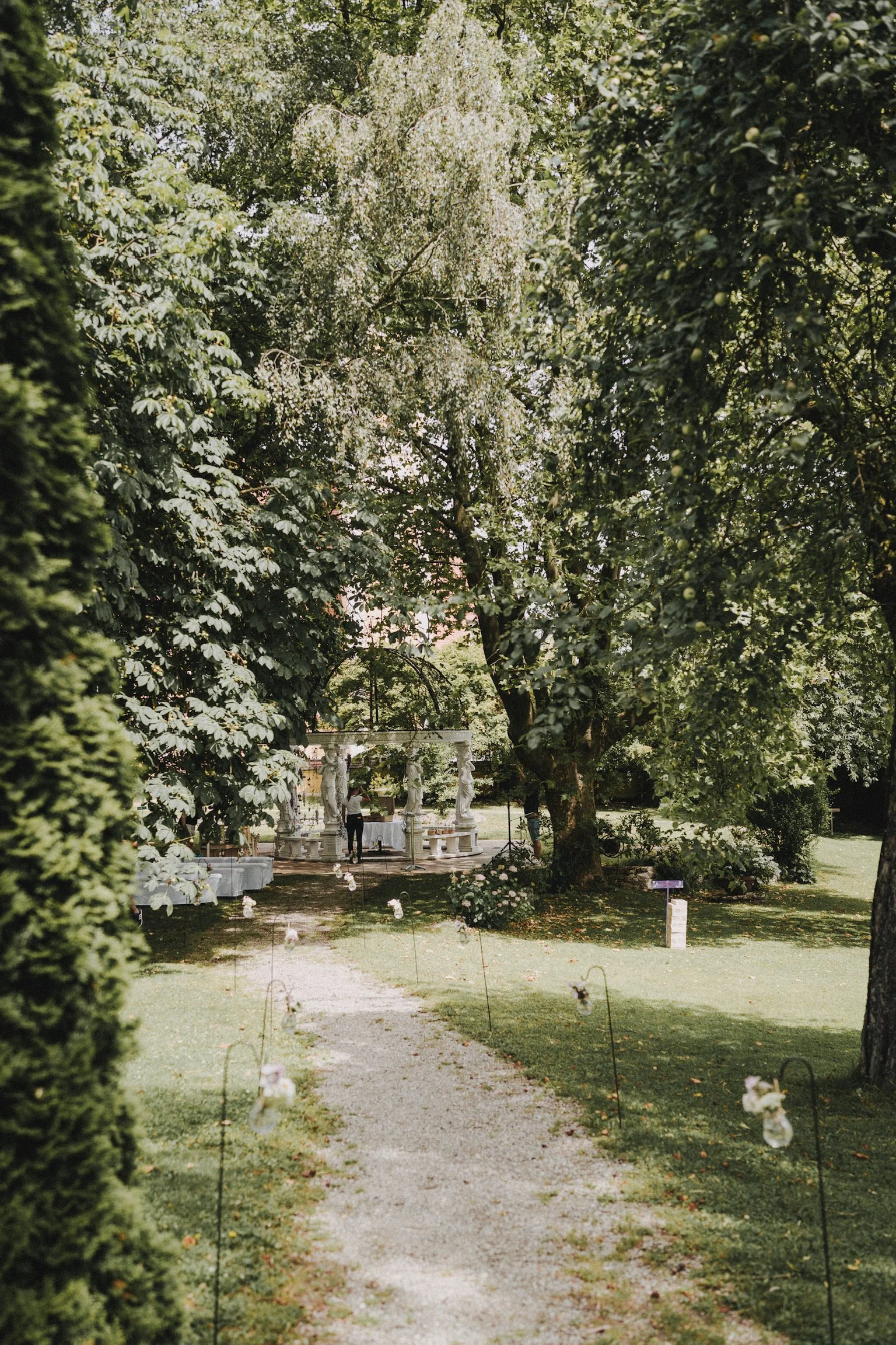 Marmorpavillion Hochzeit.jpeg