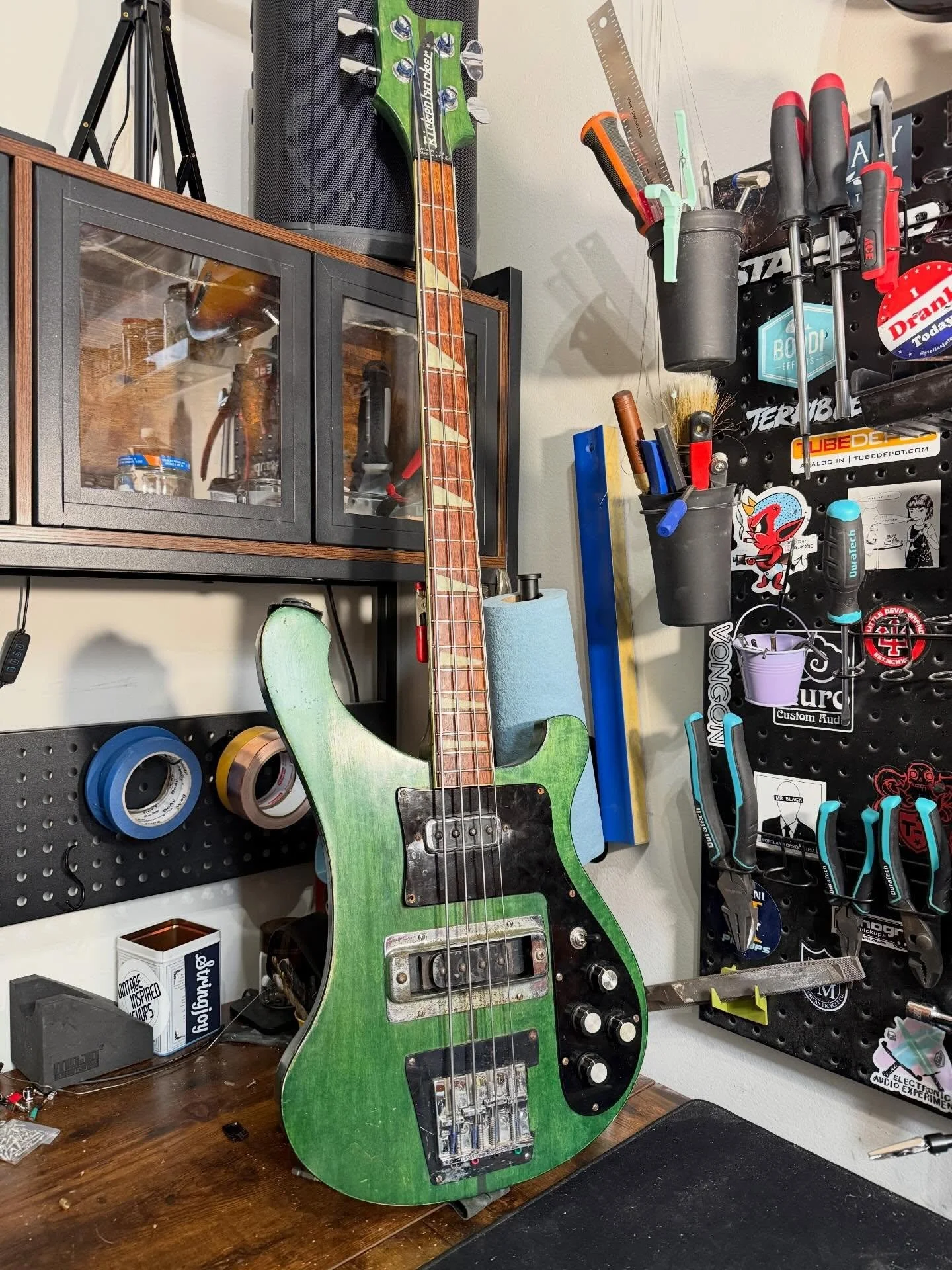 These vintage #Rickenbacker basses are at the time in their life where they need some new brakes and tires. Bring yours on by and let get it up and running 😎