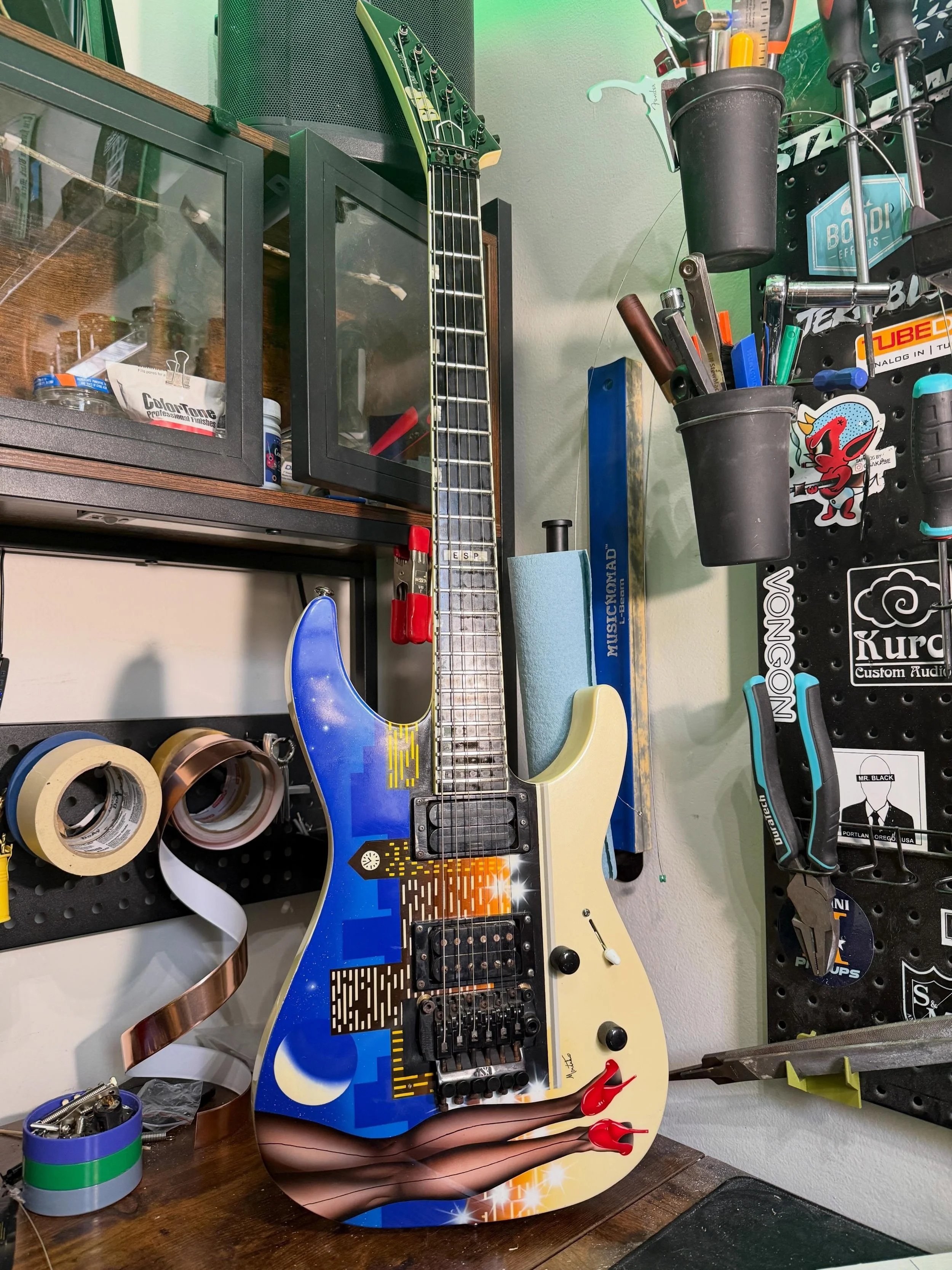 Look at this vintage @espguitars my buddy @kopij let me work on for @dr.aculaofficial . This thing fuckin rules!