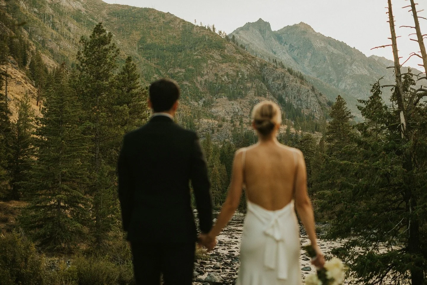 Blue Hour in the North Cascades &gt; 

This day is still one of my favorite weddings to date!!

#washingtonweddingphotographer #leavenworthphotographer #destinationweddingphotography #seattle #elopement #sleepinglady #intimateweddingphotographer #fil