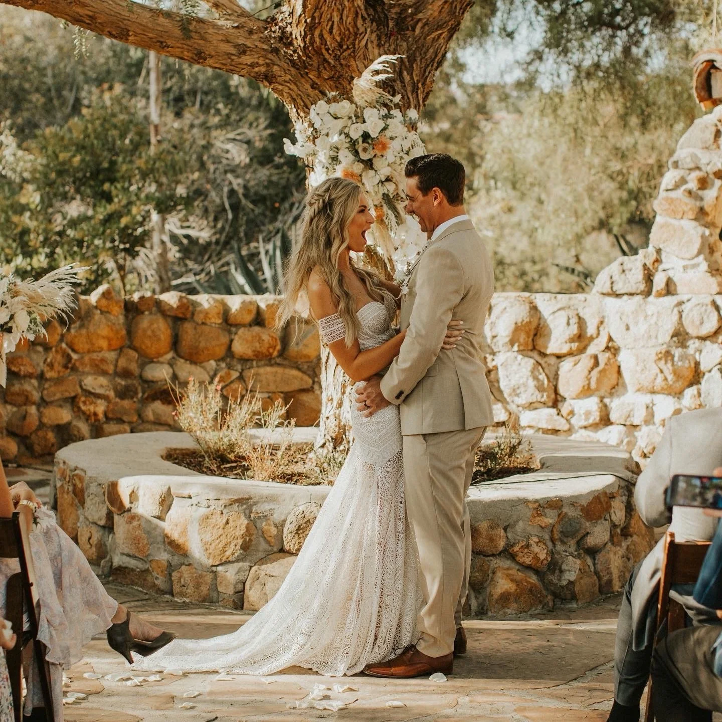 J + T, the absolute sweetest. 🤍

The best first kiss reaction ever, with all the energy, joy, and excitement to match. Still not over these two. 🫶