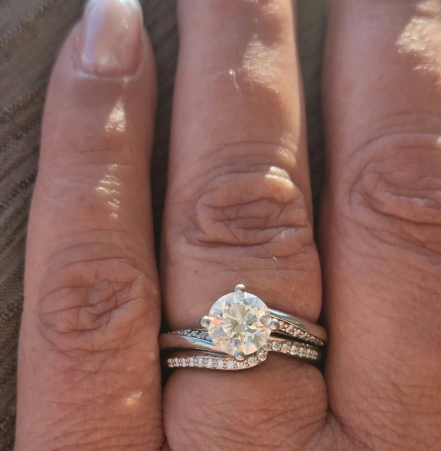A heartfelt congratulations to Lorraine &amp; Billy, who tied the knot by the banks of Loch Lomond 🥰

You don&rsquo;t need a Saint Teneu engagement ring to wear a Saint Teneu wedding ring; Lorraine&rsquo;s was custom-made to fit perfectly with her g
