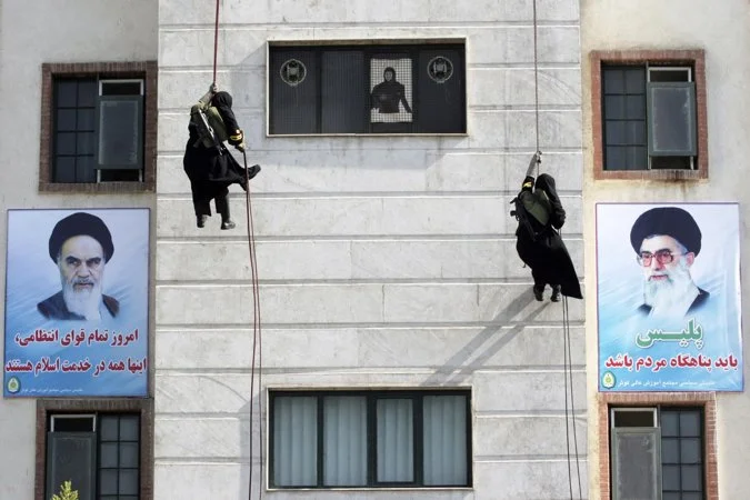 Firstsuppersymposium_parsa