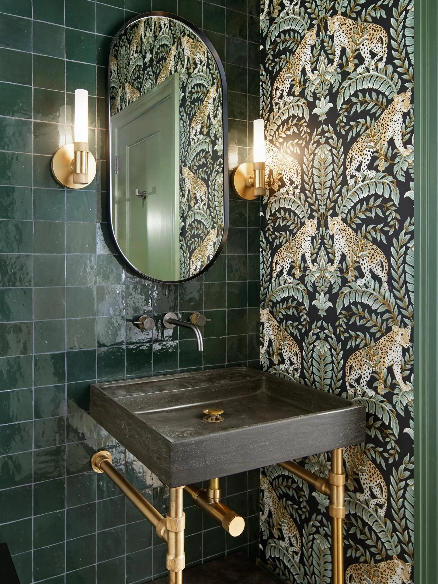 Happy St Patrick&rsquo;s Day!  We incorporated green in all the right places in our recent Marina project. Lucky clients! 🍀 

Design | @retirodesign.co 
Photography | @kuohphotography 

#stpatricksday☘️ 
#sanfranciscointeriordesign 
#powderroom