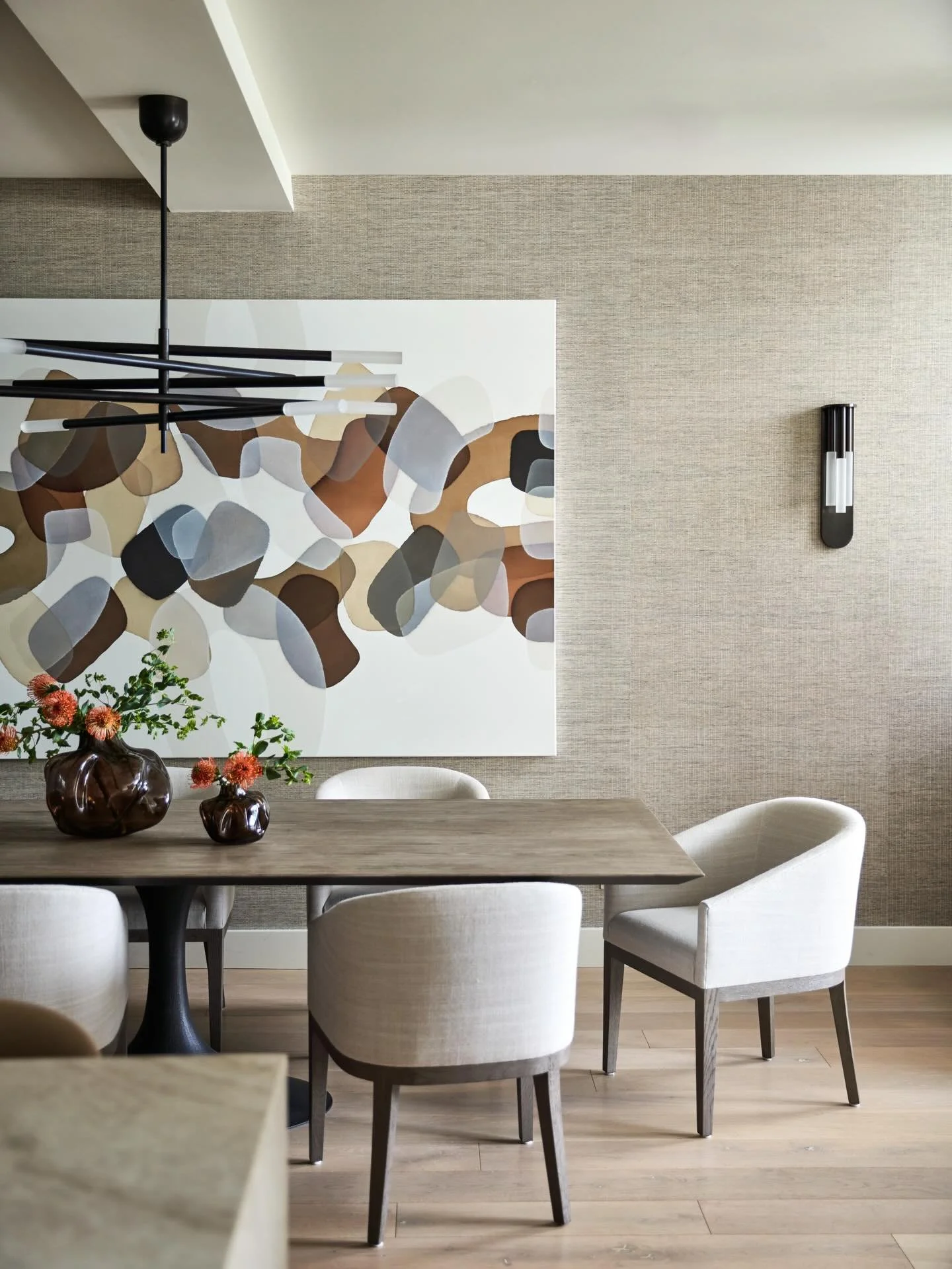 Soft layers, sculptural lines, and a grounded palette come together to create a dining space that feels both calm and curated. 

It&rsquo;s a space designed for slow dinners, meaningful conversation, and effortless sophistication. 

Design | @retirod