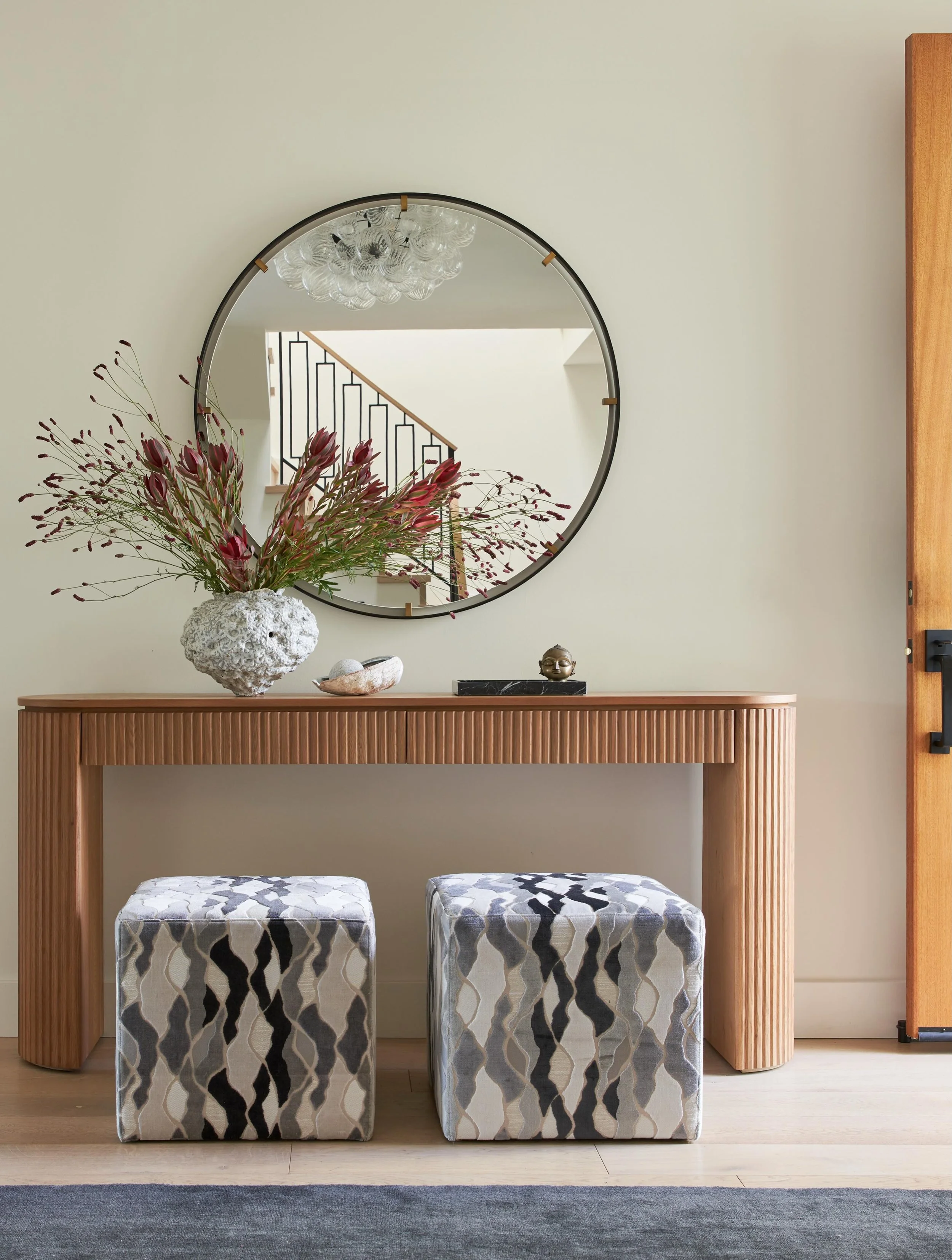 Simplicity layered with texture and patten sets the tone for this home. California living, both casual and full of personality. 

Design | @retirodesign.co 
Photography | @kuohphotography 
Styling | @matador_studio 

#californialiving 
#entrywaydesig