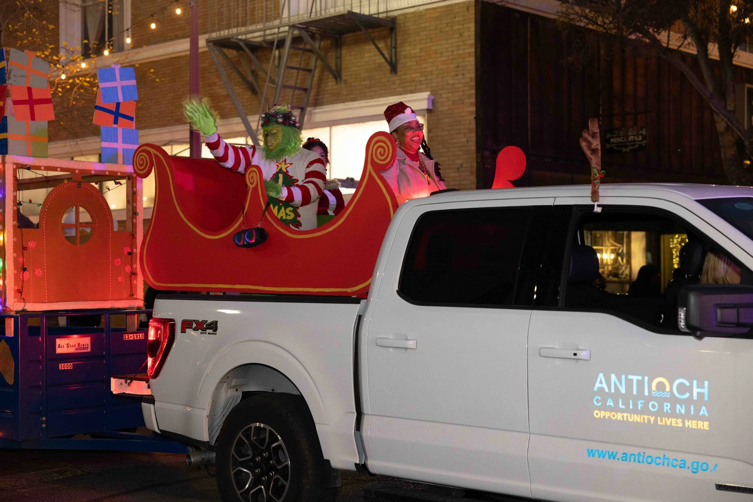 Holiday Delites (40 of 78).jpg