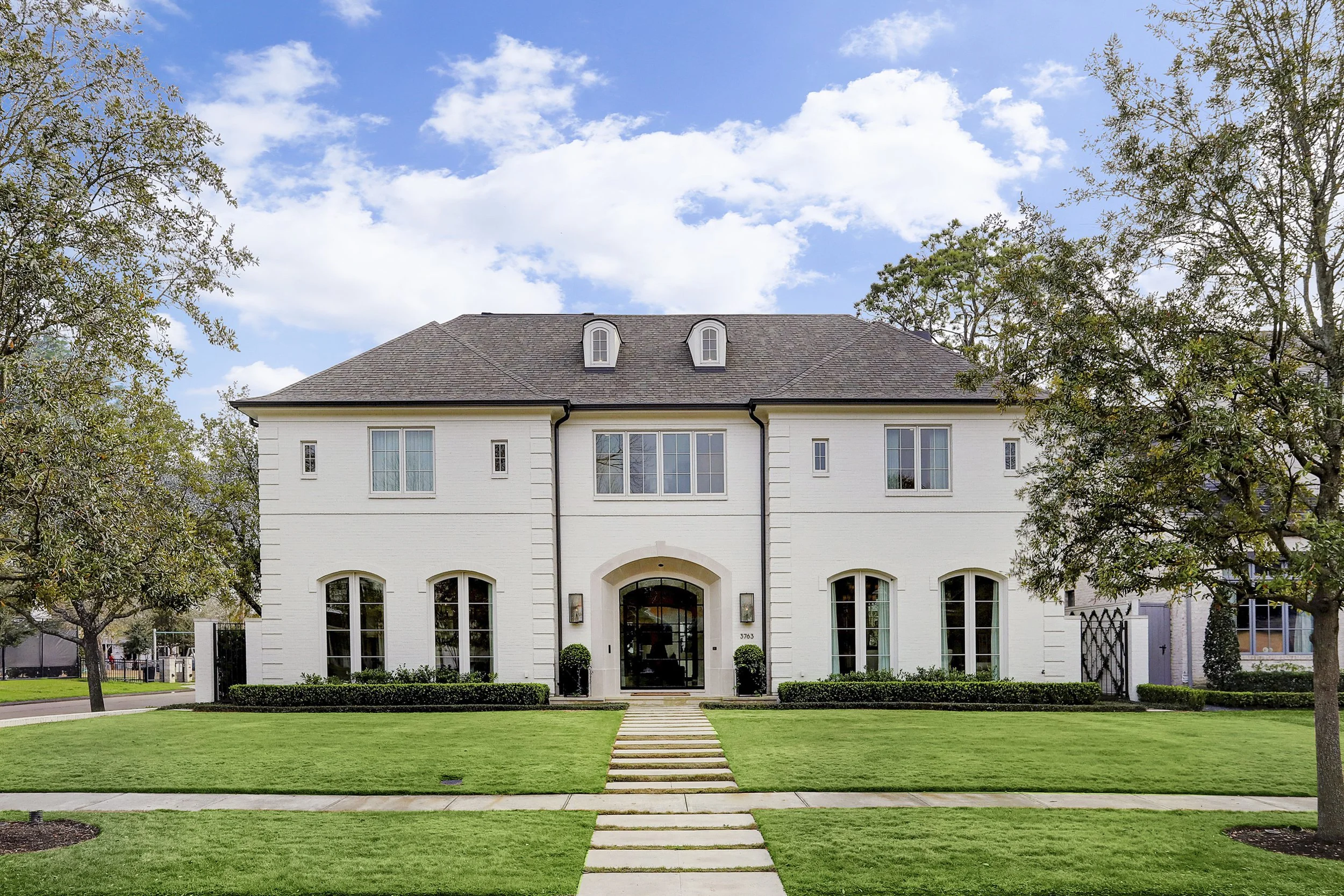 Garnet 3763 IMG 02_1.JPG