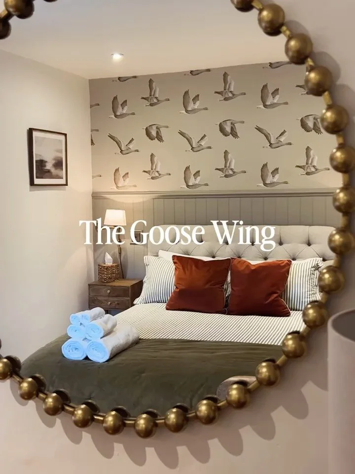 Let&rsquo;s talk about some of the best parts of a self catering cottage holiday @flockcottageringstead 👇🏼

The peace &amp; quiet. The coastal breeze through the windows. The sound of birds instead of traffic. The book you finally have time to fini