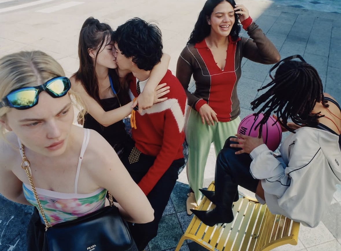 L’ Officiel - September Print Issue