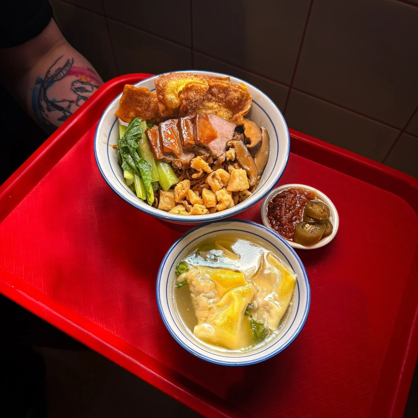 NOTHING BEAT A HOT BOWL OF WONTON MEE&hellip; CONFIRM WARM HEART, WARM BELLY 🥟🍜

#wearecbr #canberrafood #hawkerfood