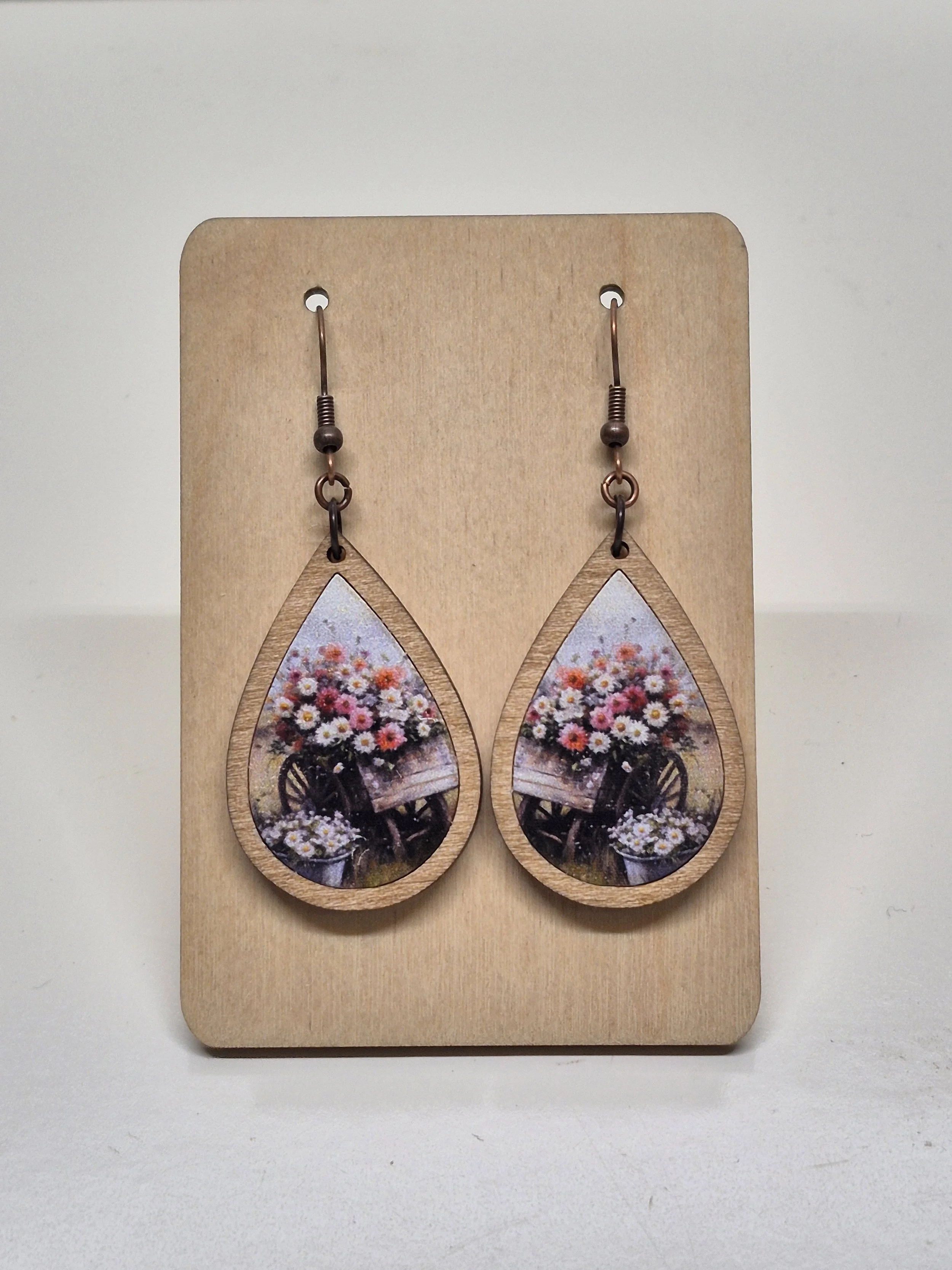 Waggon with Flowers Teardrop Dangle
