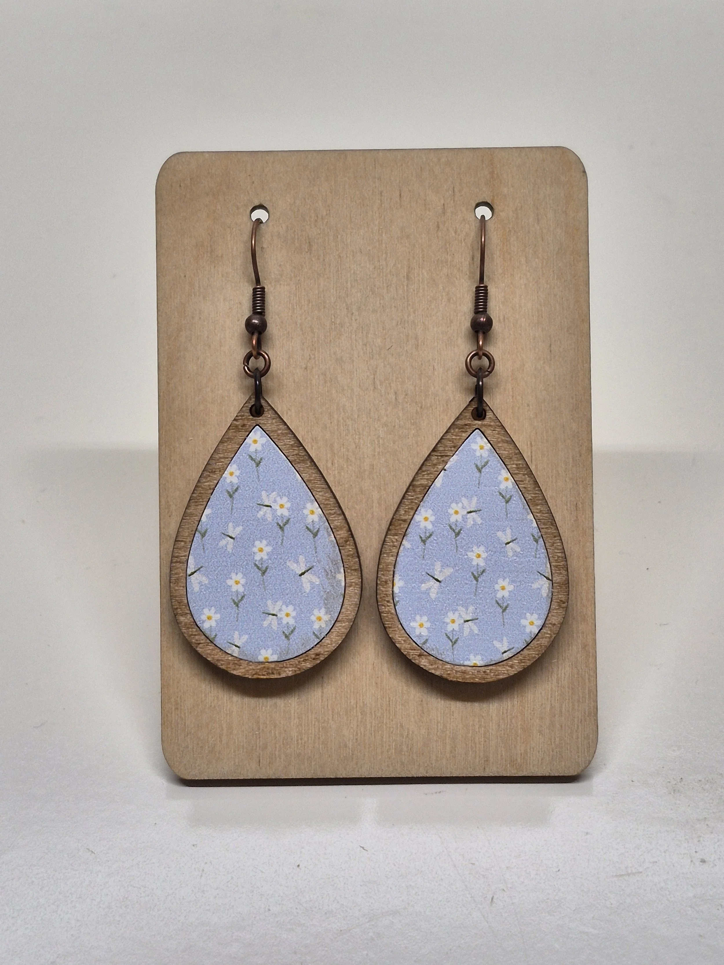 White Floral Teardrop Dangle Earrings