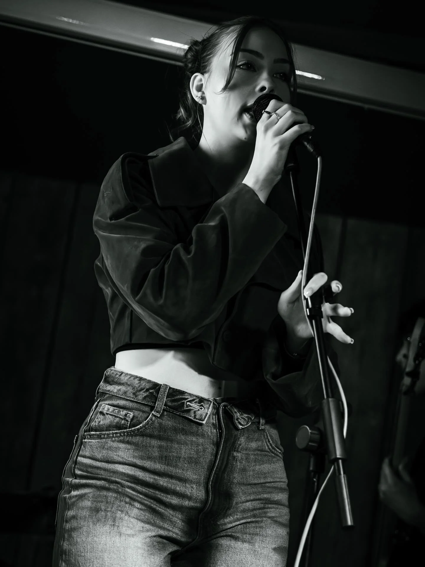 Going through some shots from the past month - @xsummerharrisonx was awesome at @thephoenix_w1 

#femalefronted #femalefrontedband #womeninmusic #supportwomeninmusic #femalemusicians girlsinbands bandphotography livemusiclondon londonmusicscene ukmus