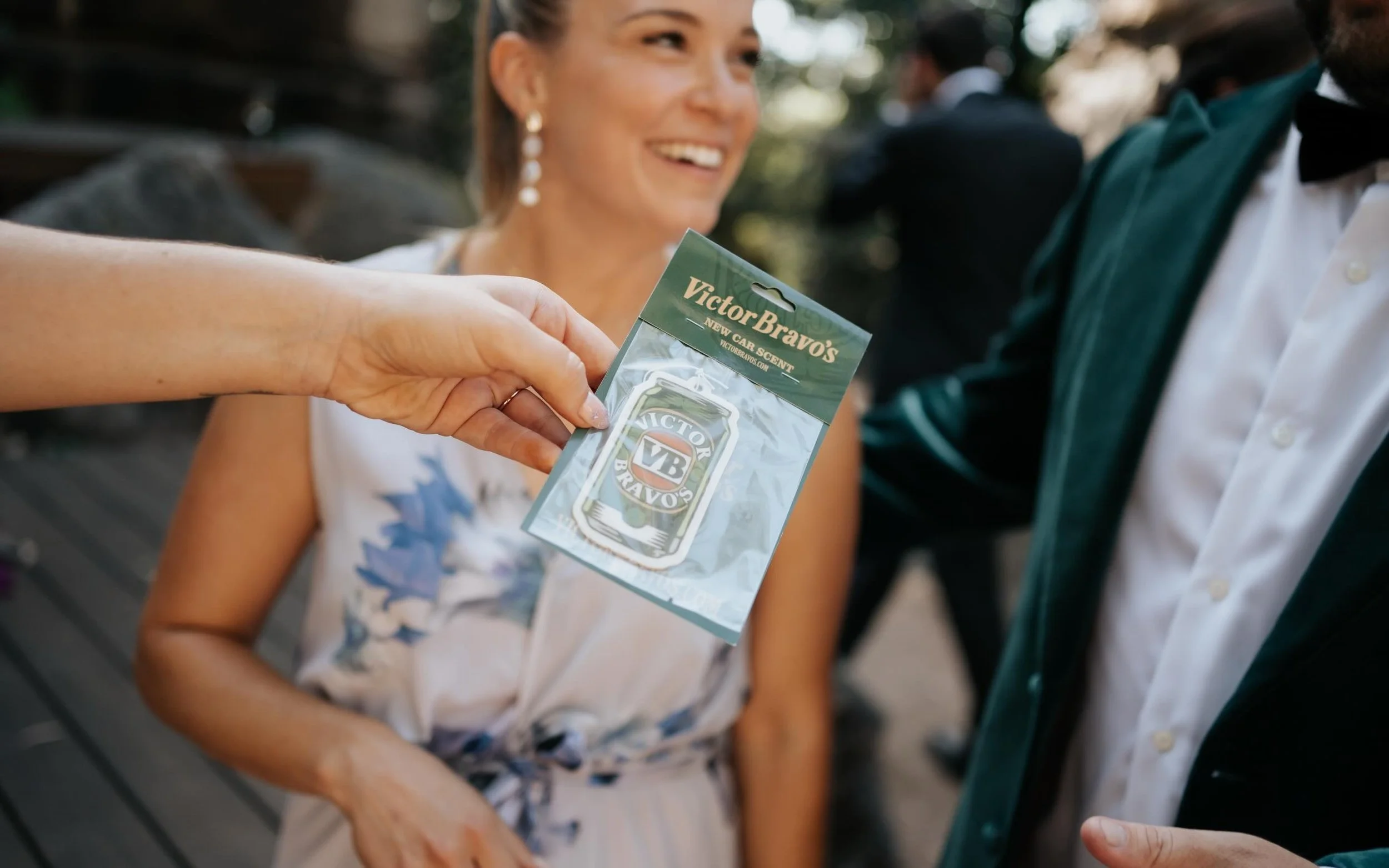 Some celebrants hand our tissues&hellip;I hand out VB air car fresheners 😂

When I learned that VB was part of Camilla and Ryan&rsquo;s origin story, I knew that would be the perfect opportunity to give Ryan a cheeky little gift as a memento. 

How 