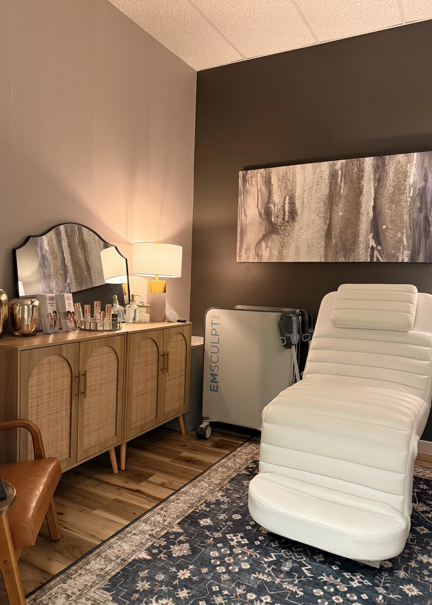 image of the EmSculpt room at Urban Elite Rejuvenation and Aethetics