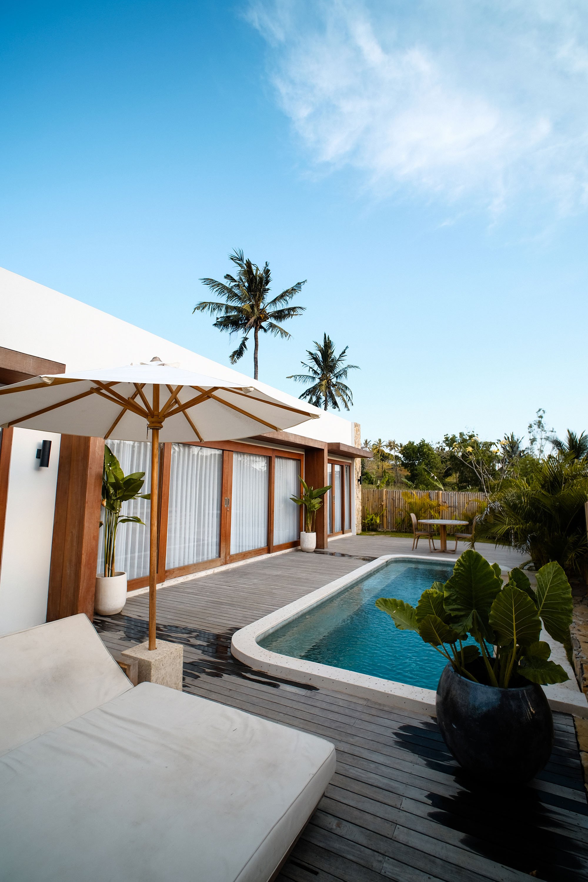 Lembah Lombok Carrousel 2 - 2.jpeg