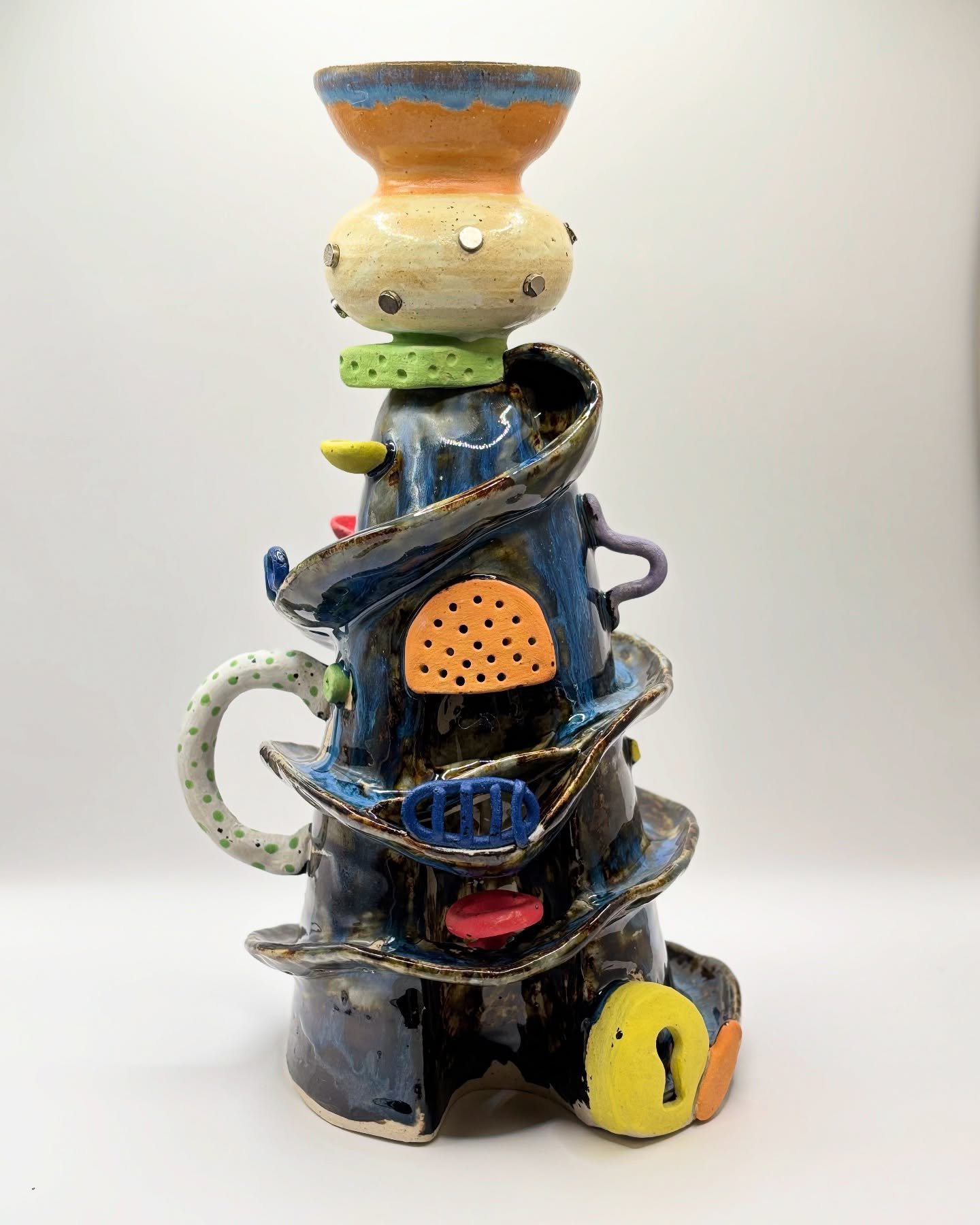 Thrilled to share that Sweetie Lollies Mix 🍭&mdash;a playful, smaller marble run inspired by childhood sweets&mdash;will be part of Paradise Gloss, the small works exhibition at @thesidegallery from 12-22 December 2024! 🍬✨

This piece brings togeth