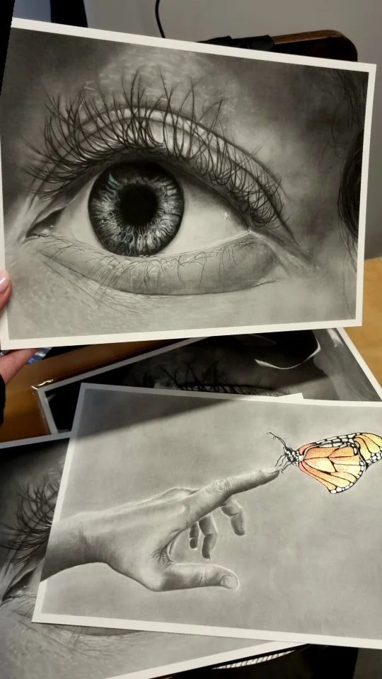 These beeeeeeuuutiful prints will be at the Hawea Winter market with me on Sunday!
#nzart #art #nzartist #realism #charcoal #pencildrawing #graphite #varnsyart #hyperrealism #eyedrawing #butterfly #butterflypainting #market #wintermarket #localarti