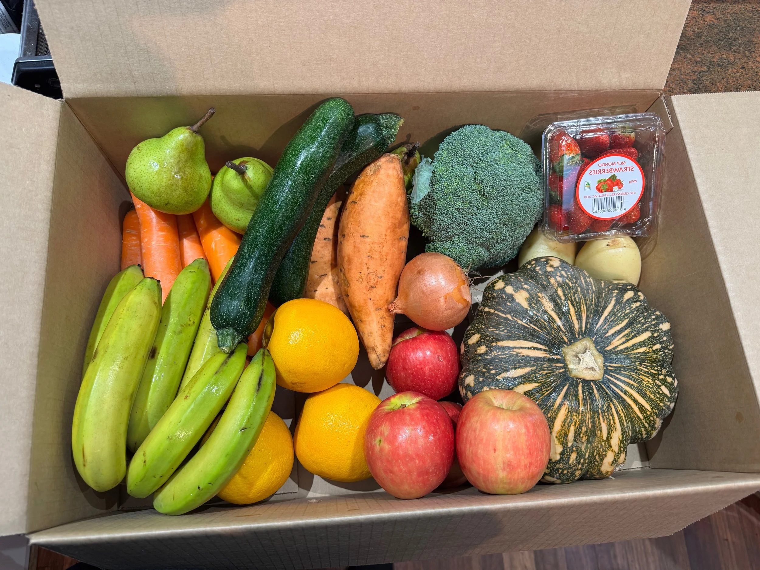 Nelson's pick - Medium mixed fruit & veg