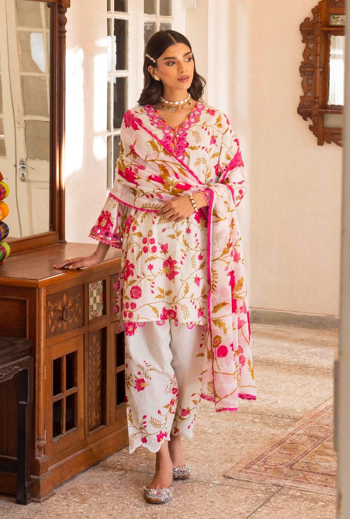 Unstitched 3 Piece Lawn Suit